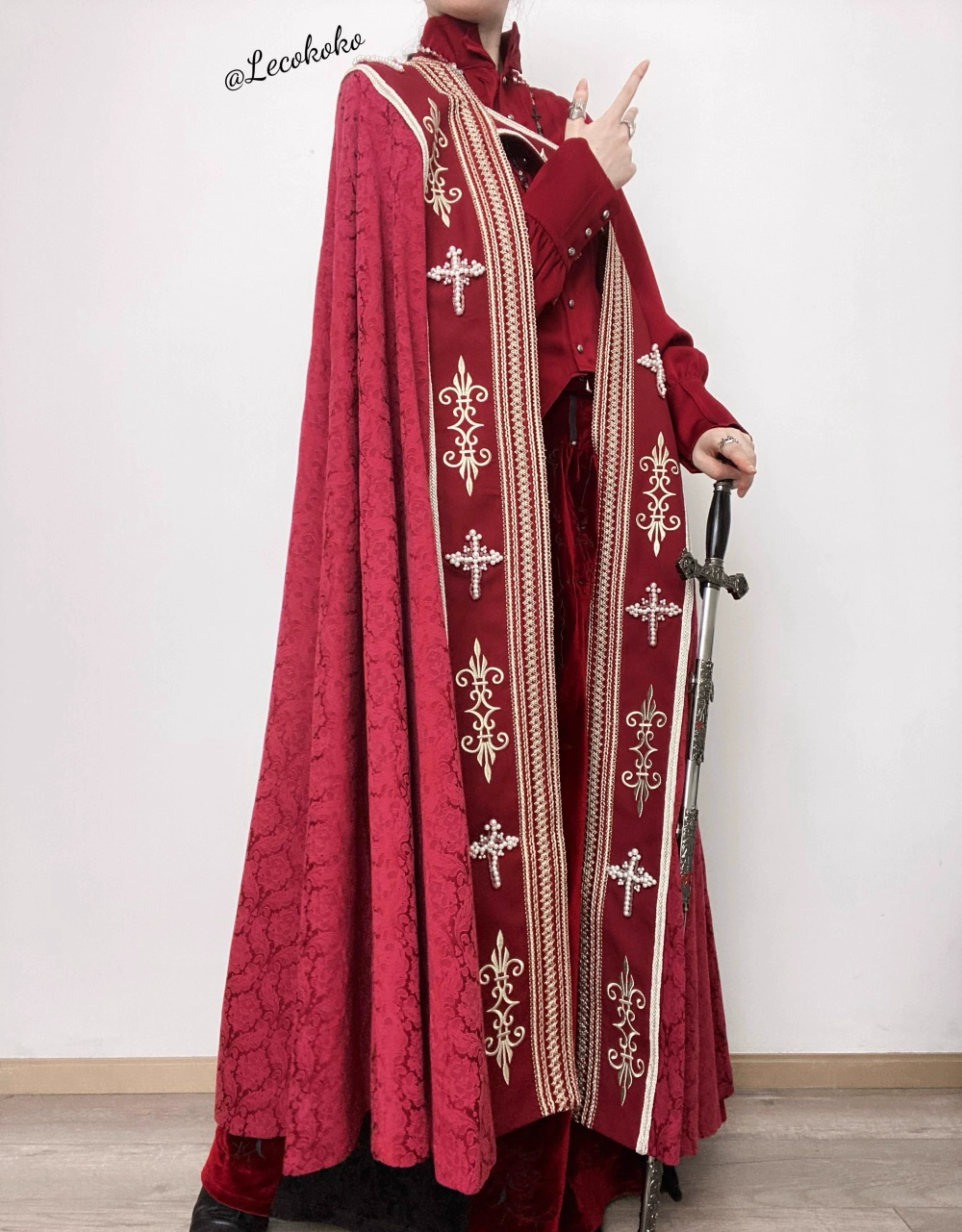 LeMiroir - Moonlit Prayer - Long Nun Lolita Bishop Cape, Cross Details 43661:782493