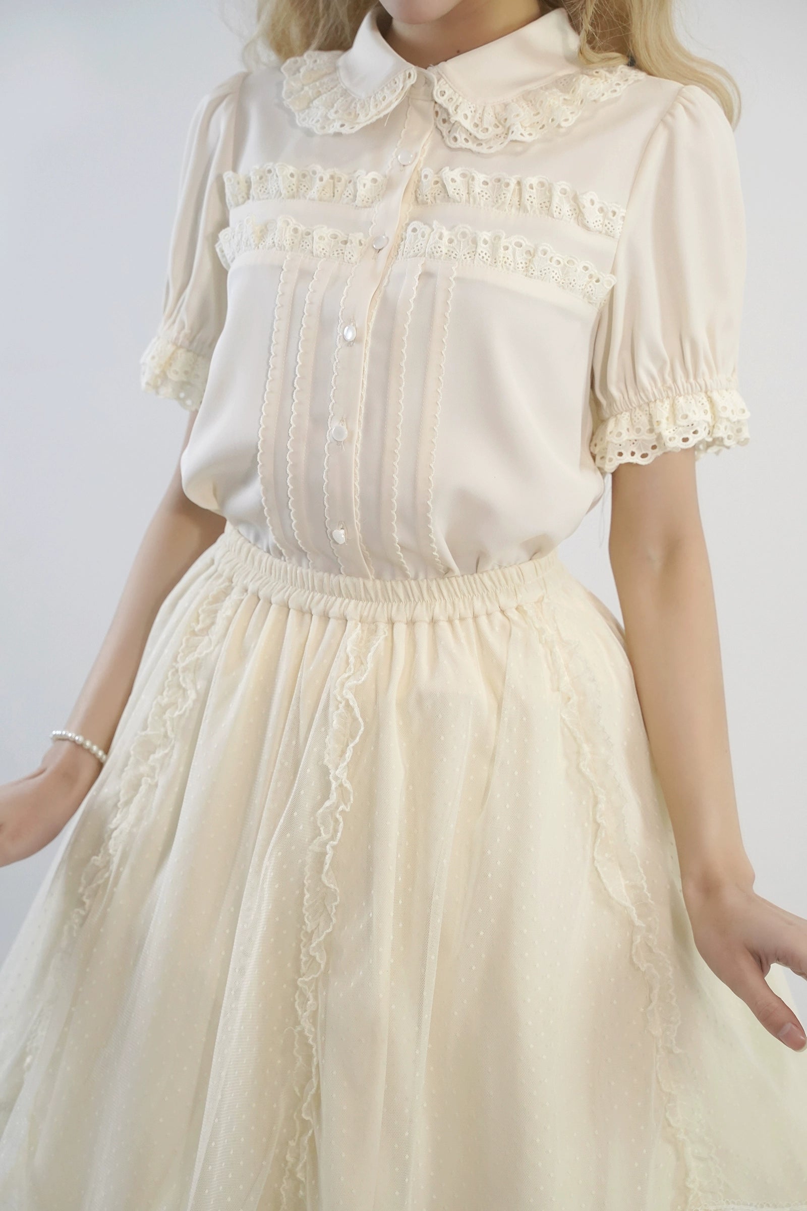 Little Dipper - Cherry Xiaobei - Daily Lolita Splicing Sleeve Lace Shirt S light apricot with splicing sleeves