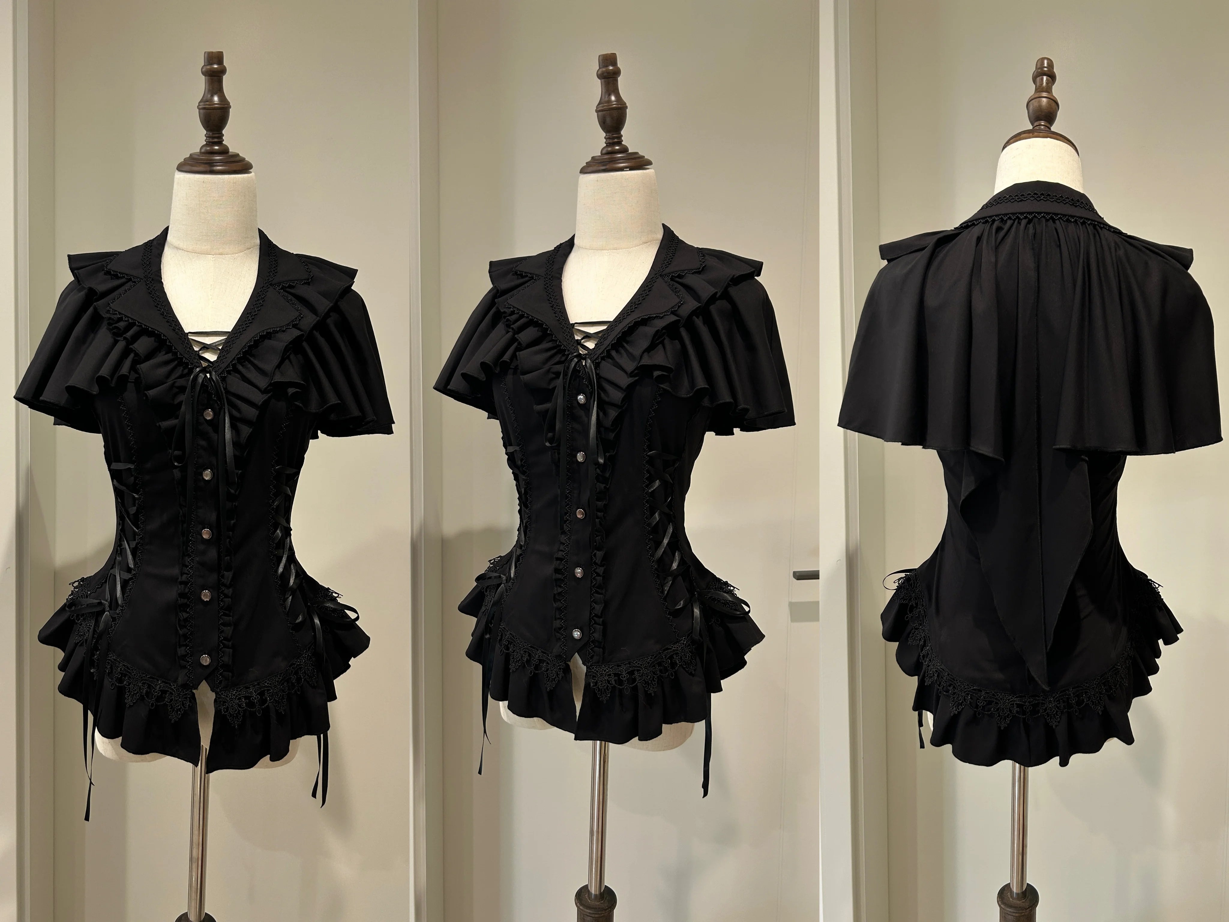 Cocoon Prelude - Gothic Lolita Capelet-Sleeve Blouse