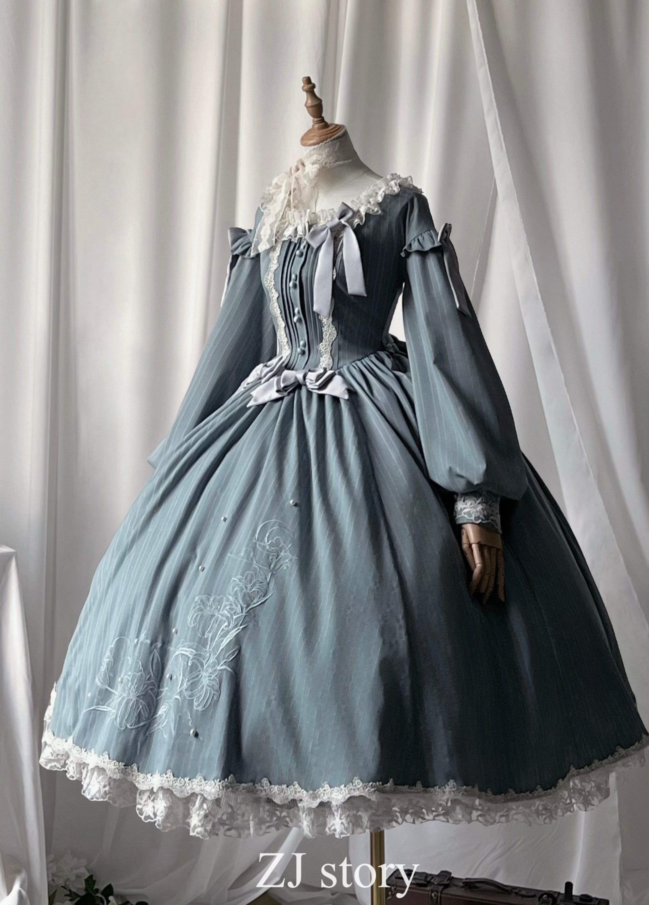 Embroidered Classic Lolita OP Dress, Lace Trim Shirt (L M S XL) 45209:840235