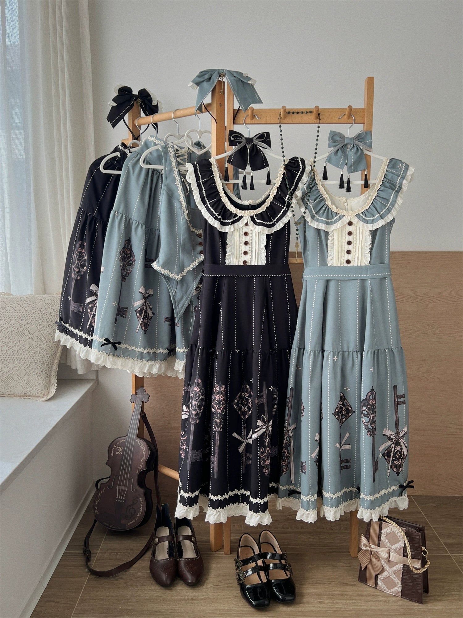 Uncle's Workshop - Secret Key - Classic Lolita Dress Suit, Key Print 43925:790997