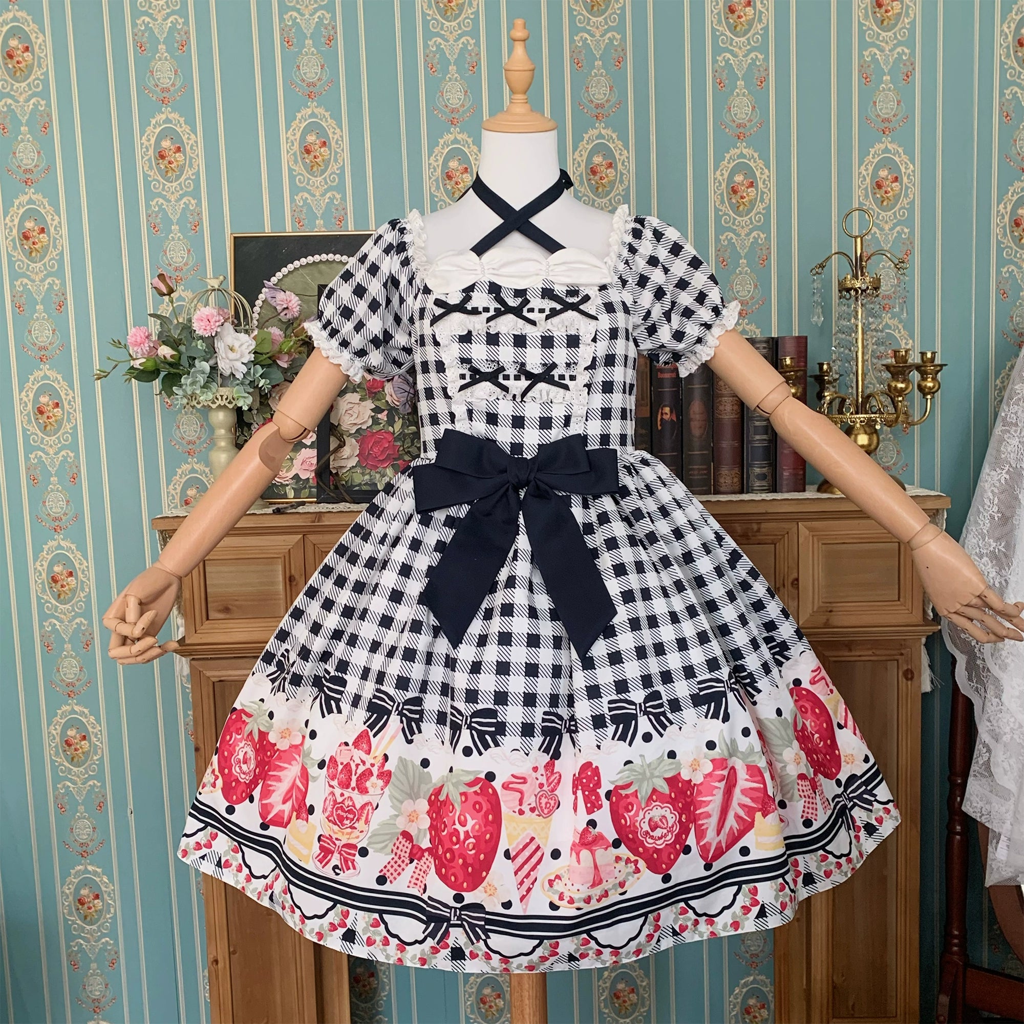 Chubby Cat Diary - Gingham Strawberry - Plus Size Country Lolita OP Dress Black OP Only S