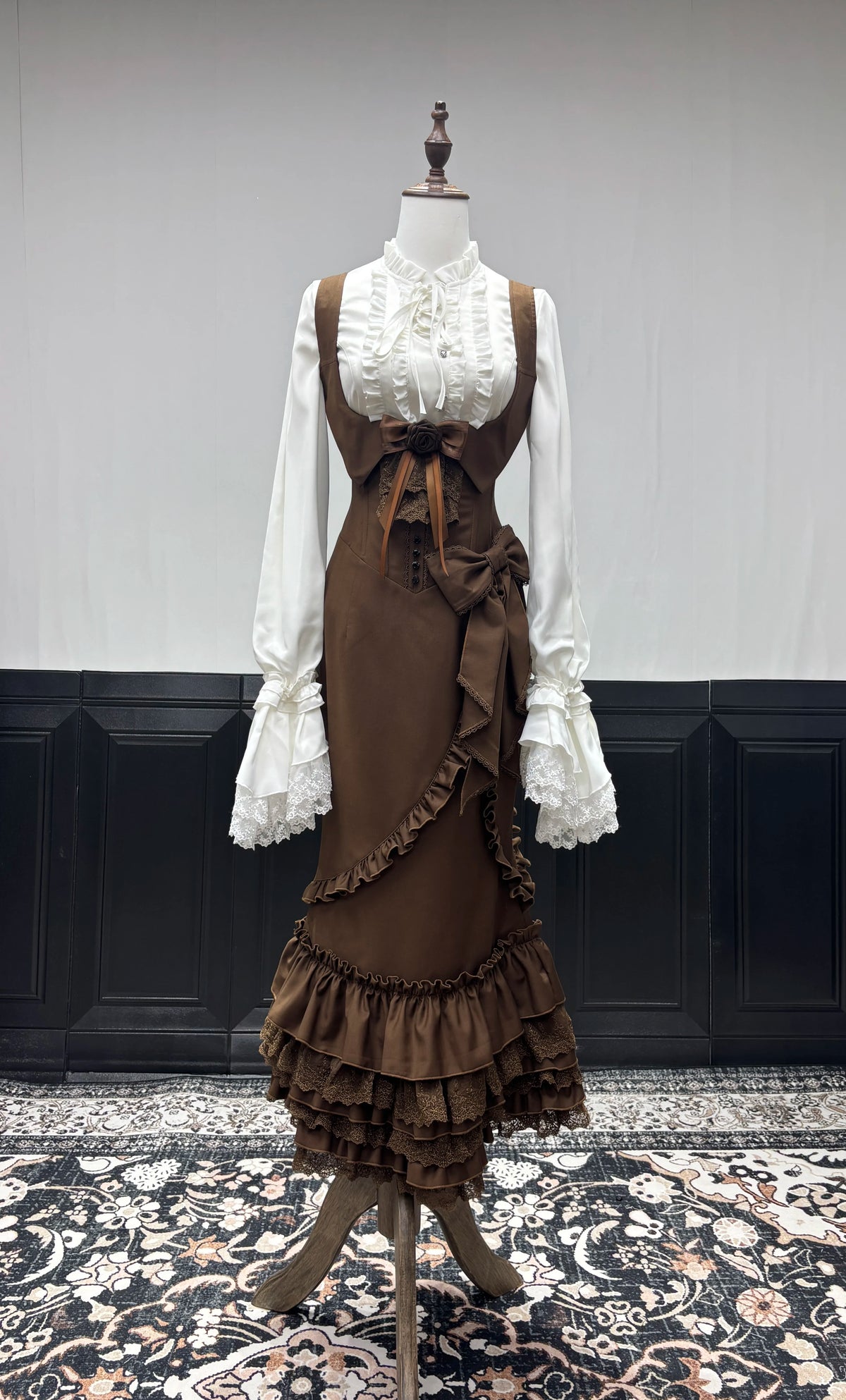 Miss Winnie - Gothic Lolita Blouse & Mermaid JSK Dress Set, Ruffle Lace Hem (L M S XL) 46027:872879
