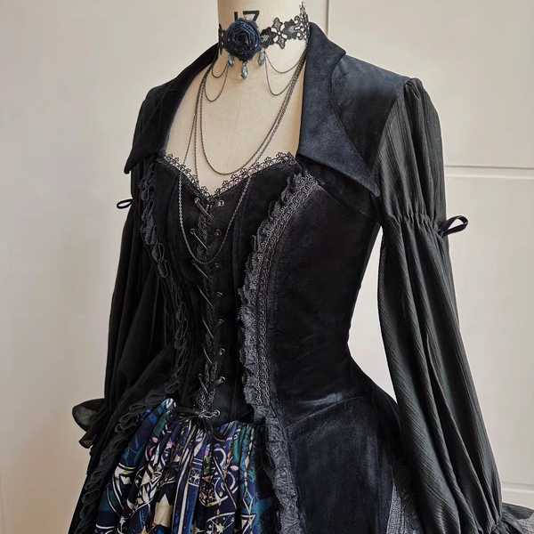 SUSIN - Night Traveler - Classic and Elegant Gothic Dress with Colorful Window Prints