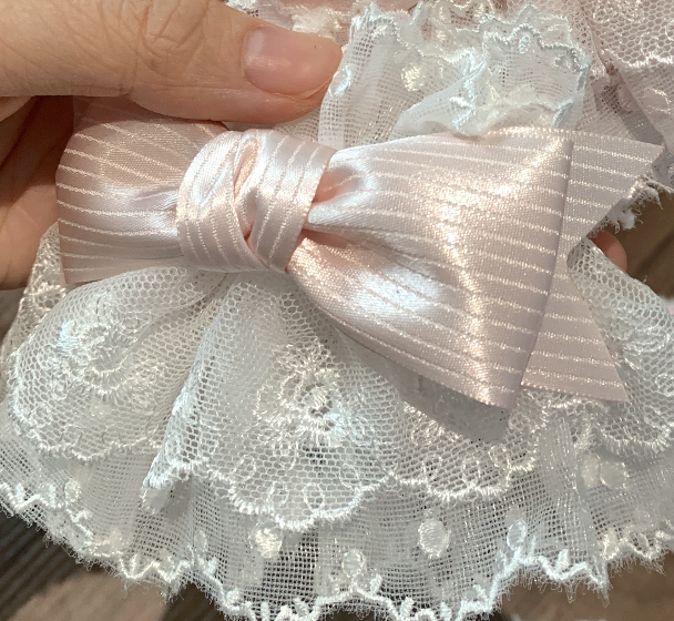 Roji Roji - Sweet Lolita Lace Bow Cuffs, Elastic Wrist Suitable Wrist Circumference 15-30cm White Lace With Light Pink Bow