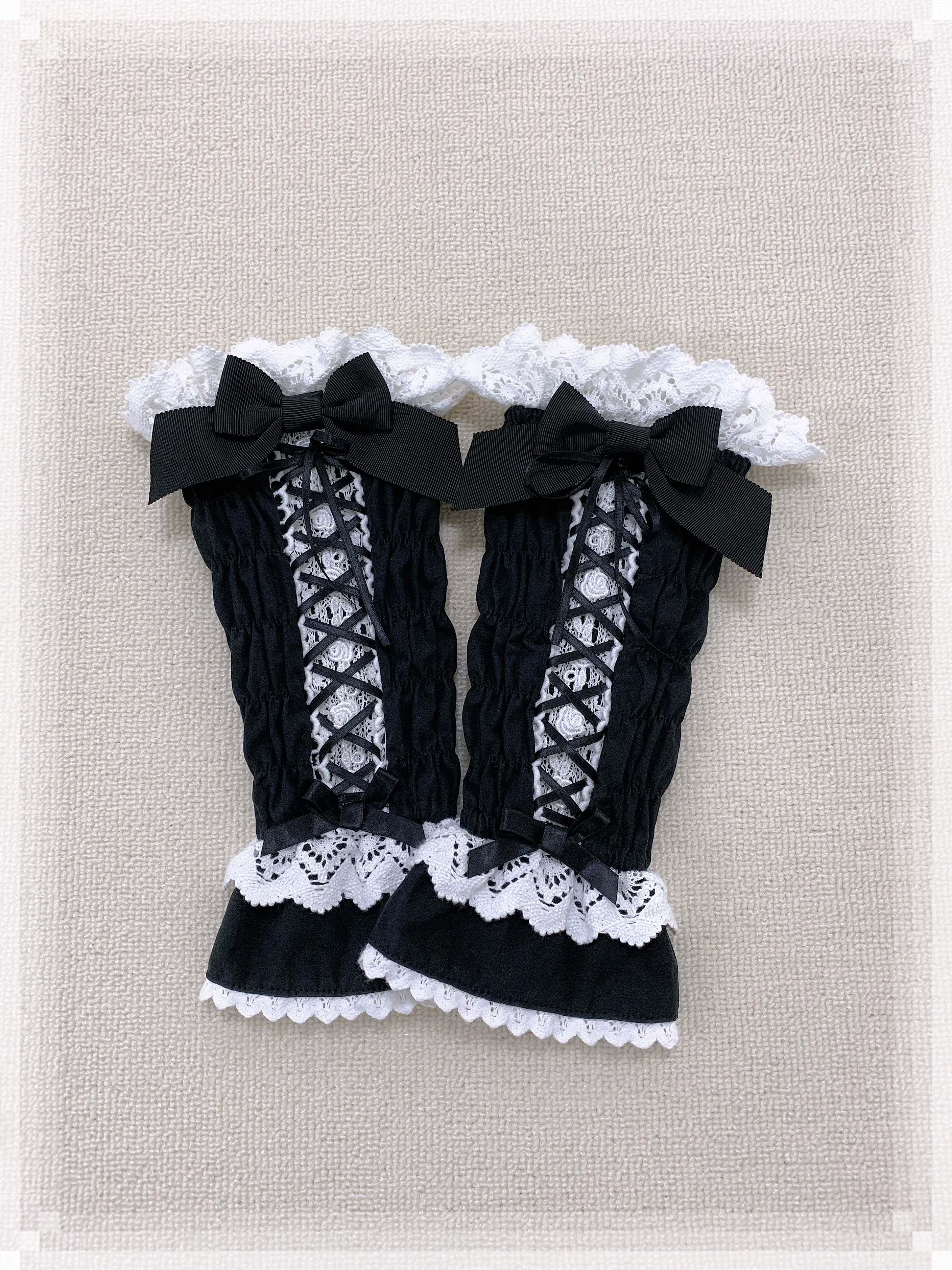 Haruhime Momoko - Cotton Old School Lolita Skirt with Tiered Back Overlay