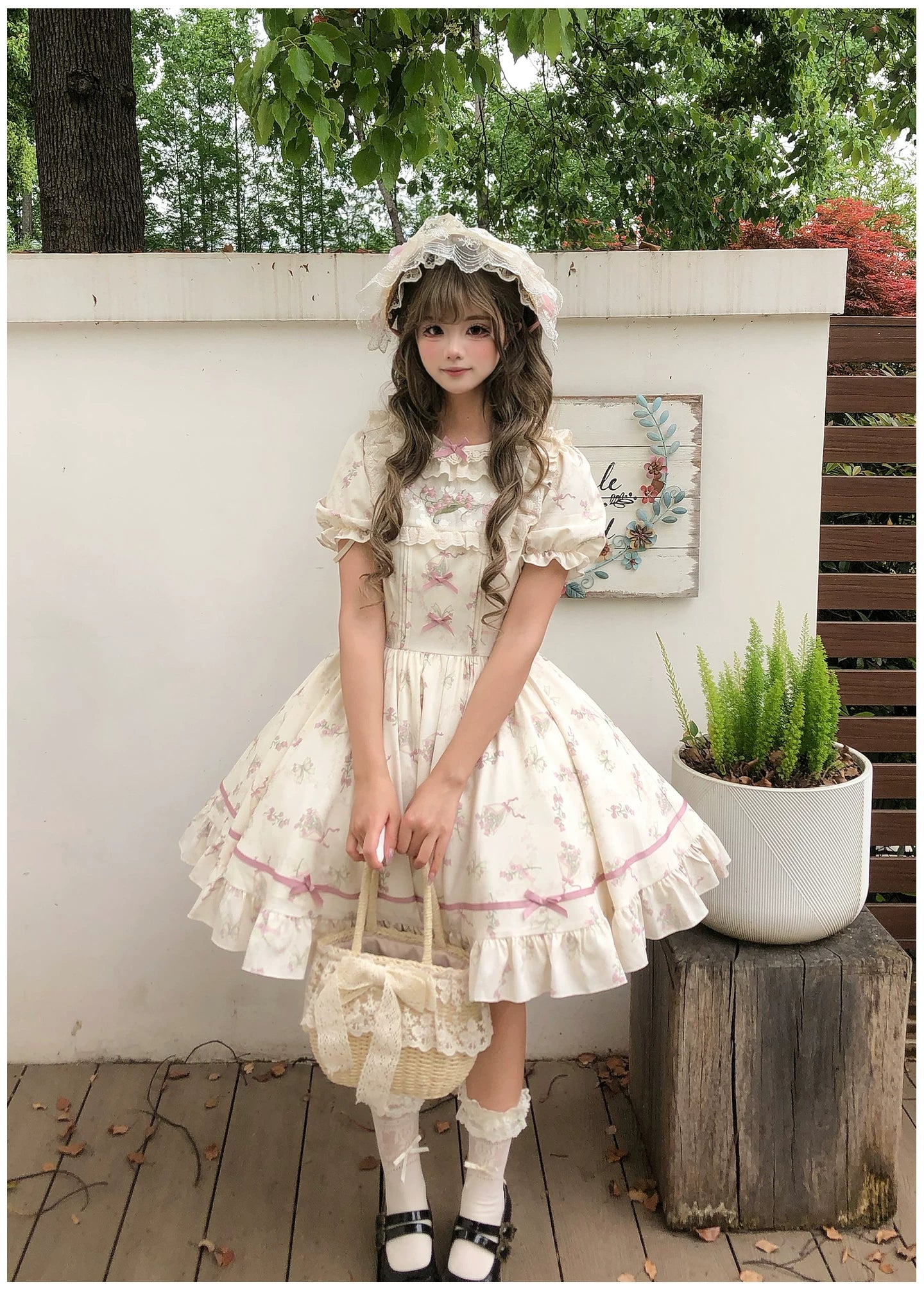 Fragrant Reminiscence - Classic Lolita Embroidered Collar Dress, Bellflower Print