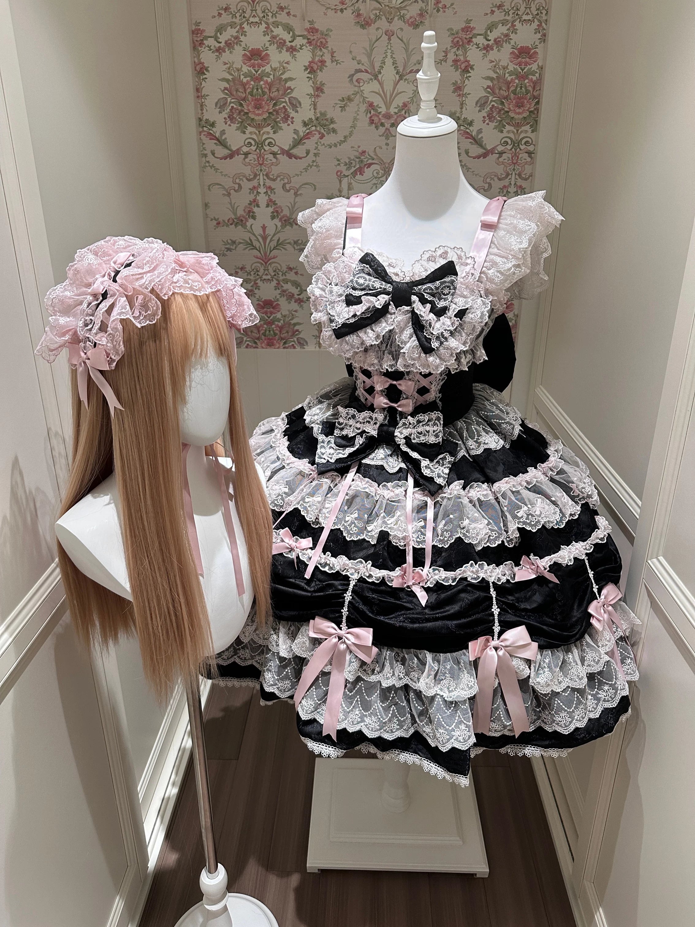 Satin Gift Box - Sweet Lolita JSK Dress, Bows and Layered Lace Black-pink JSK + Hairband S