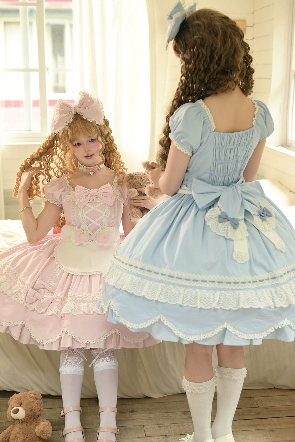 Miss Point - Vintage Petal Rabbit - Old School Lolita OP Cotton Dress With Petal-Shaped Hem 43135:768503