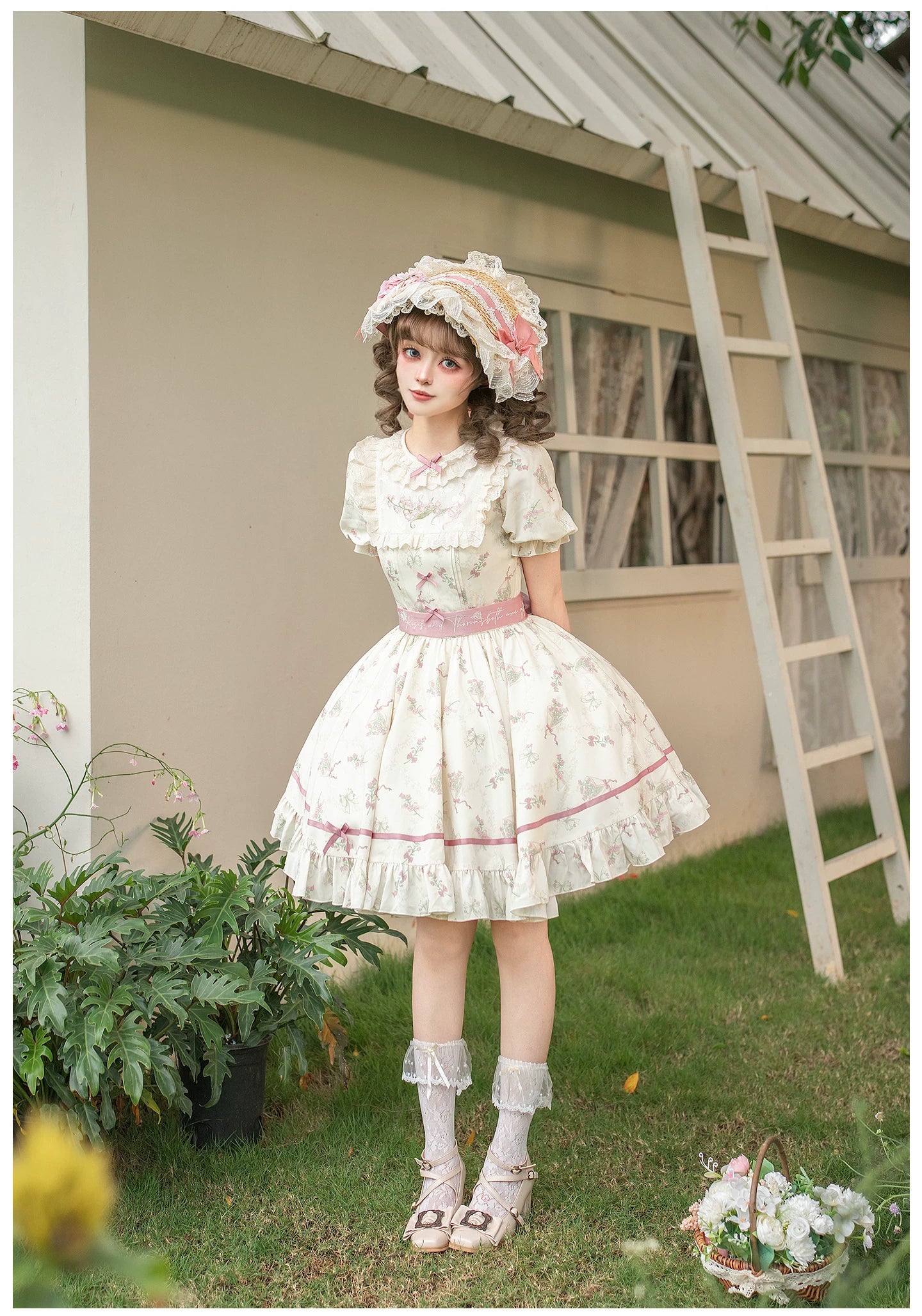 Fragrant Reminiscence - Classic Lolita Embroidered Collar Dress, Bellflower Print