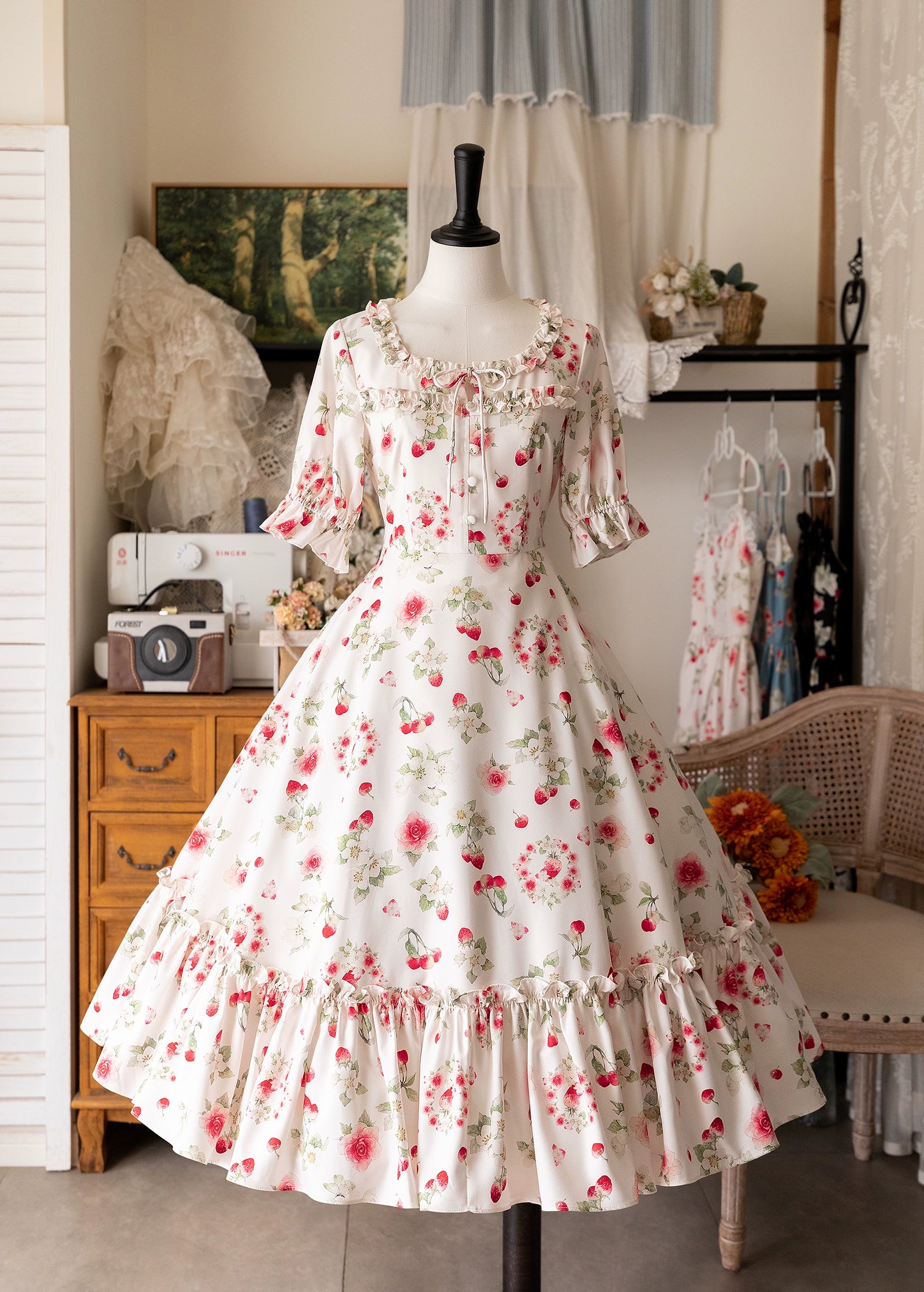 Forest Wardrobe - Summer Berry Picture Book - Vintage Lolita OP Dress Floral Print Short Sleeve Dress S off-white