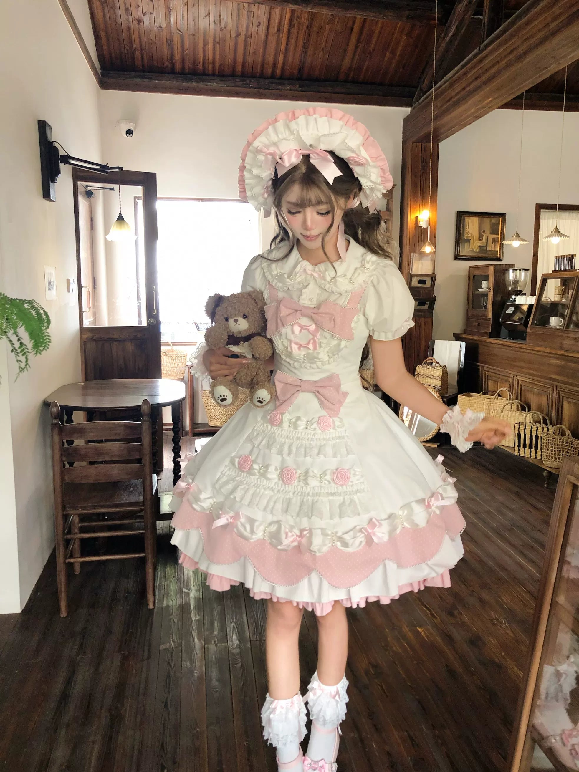 Cream Rosette Cake - Old School Lolita JSK Dress, Rose & Pearl Accents 45769:861508
