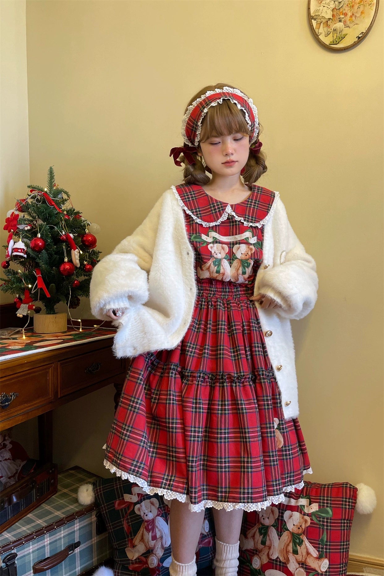 Labeau - Christmas Vintage Lolita Skirts Doll Collar Blouse Plaid Skirt Set