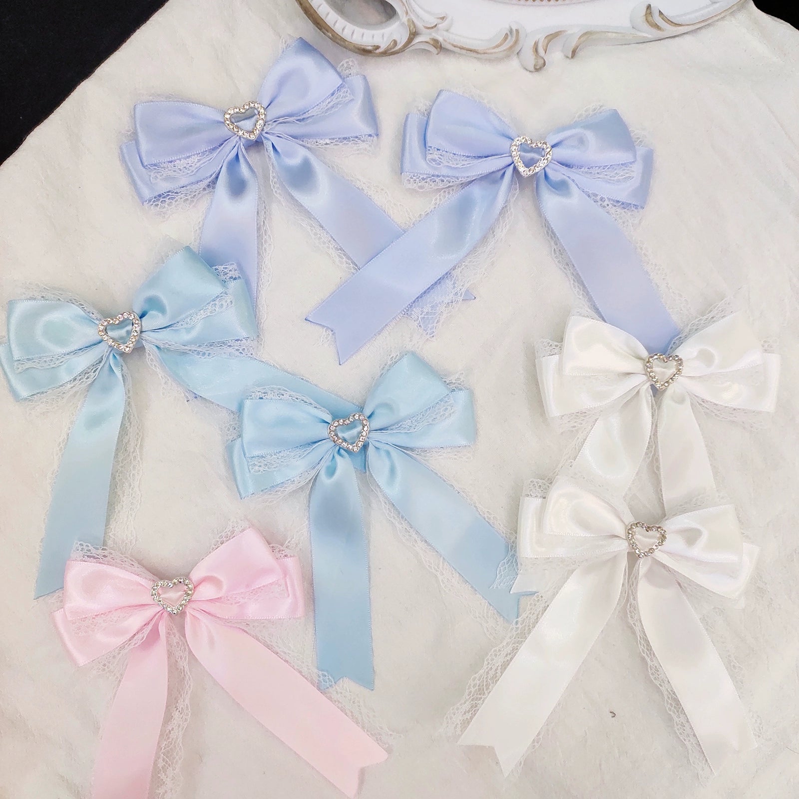 Rabbit Lolita - Kawaii Lolita Hair Clips Heart Diamond Bow Hair Accessories White and pink