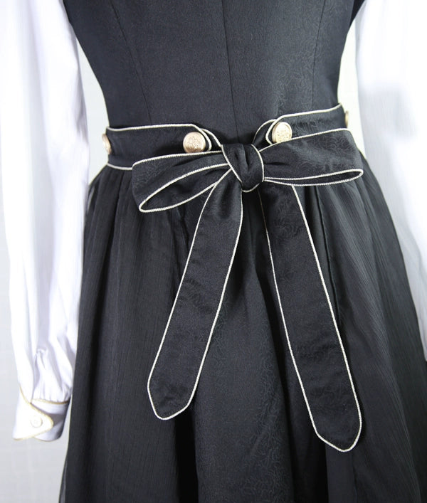 Immortal Thorn - Snow Shadow - Long Sleeveless Ouji Lolita Coat