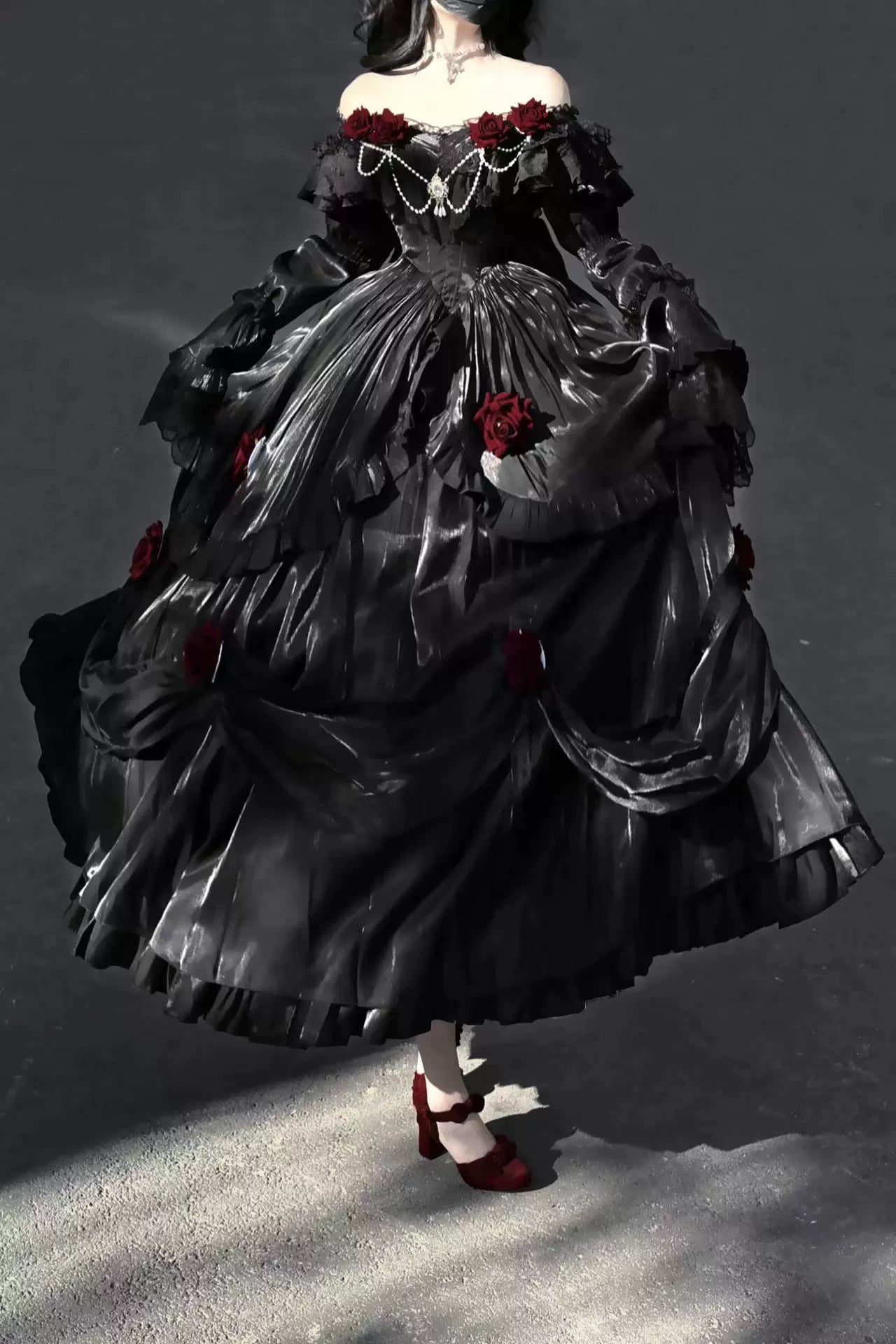 Meowing and fruity - Tana Manor - Classic Lolita OP Dress, Floral Decoration S Classic black