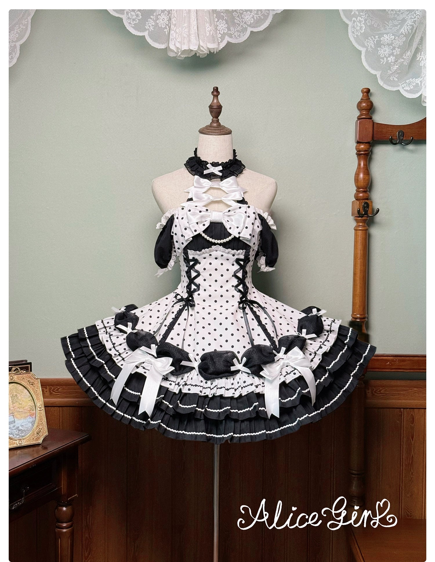 Alice Girl - Old School Polka Dots - Halter Neck Sweet Lolita OP Dress 43701:783543