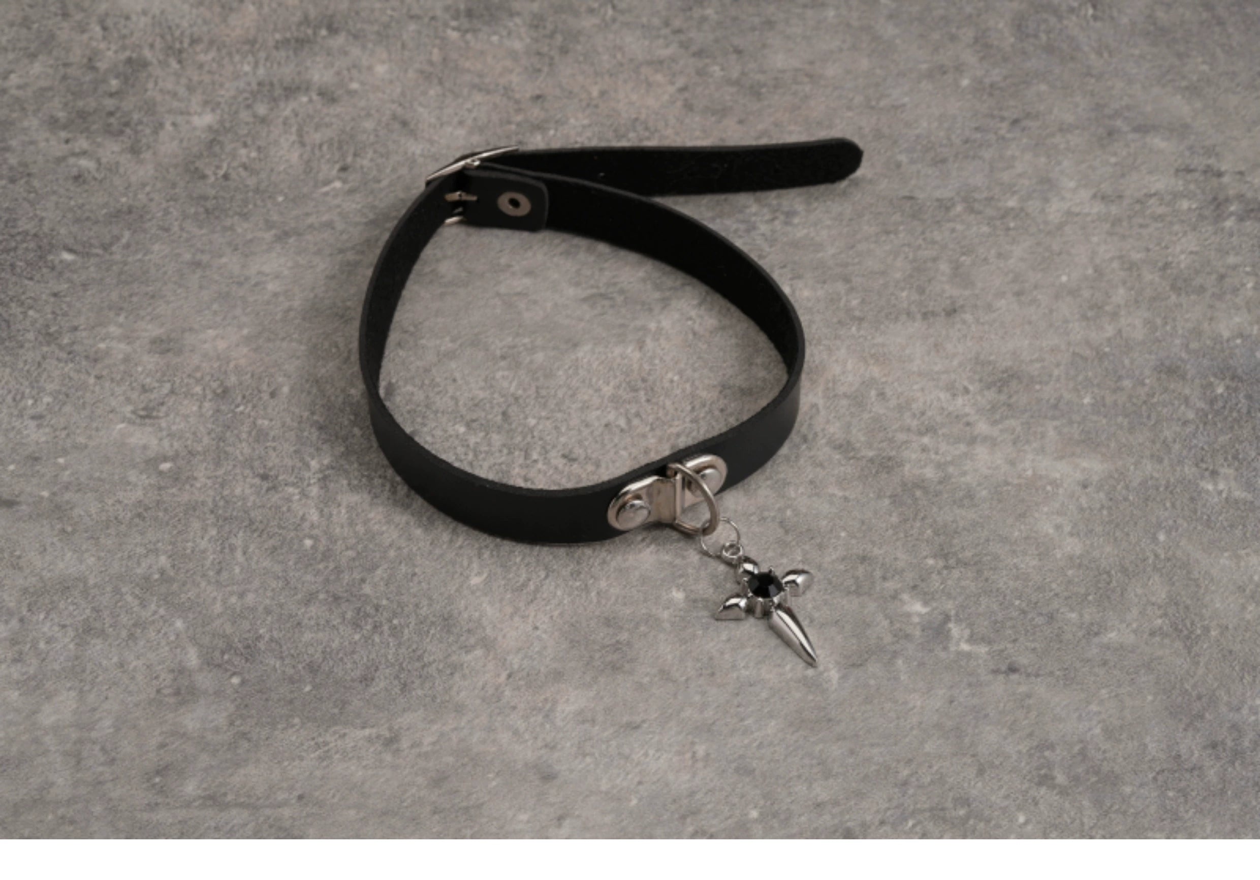 Strange Sugar~Gothic Lolita Choker Faux Leather Heart Pendant Necklace 36642:530666