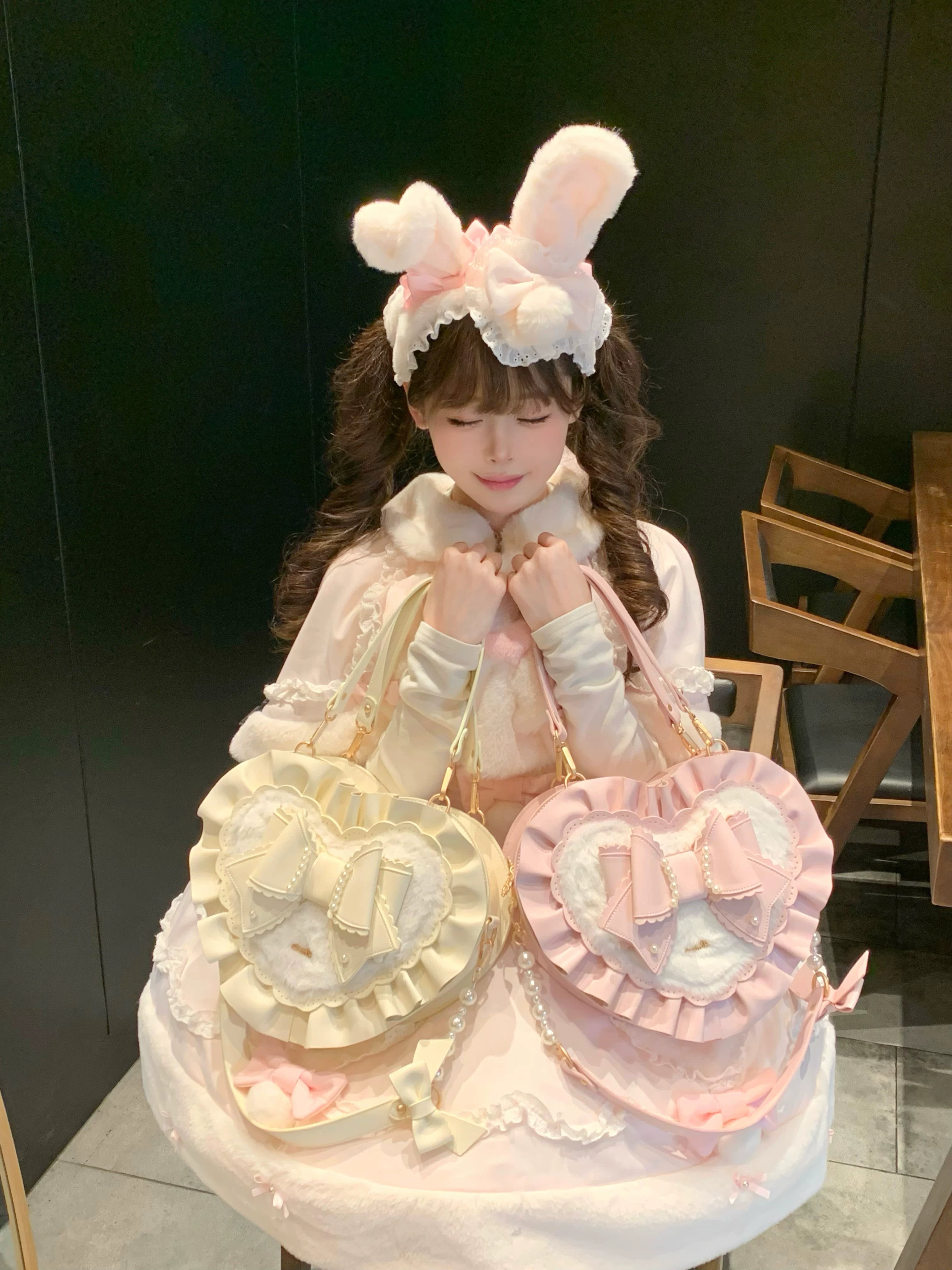 Small Gift Box - Sweet Lolita Heart Handbag, Bow Accent 44535:811704