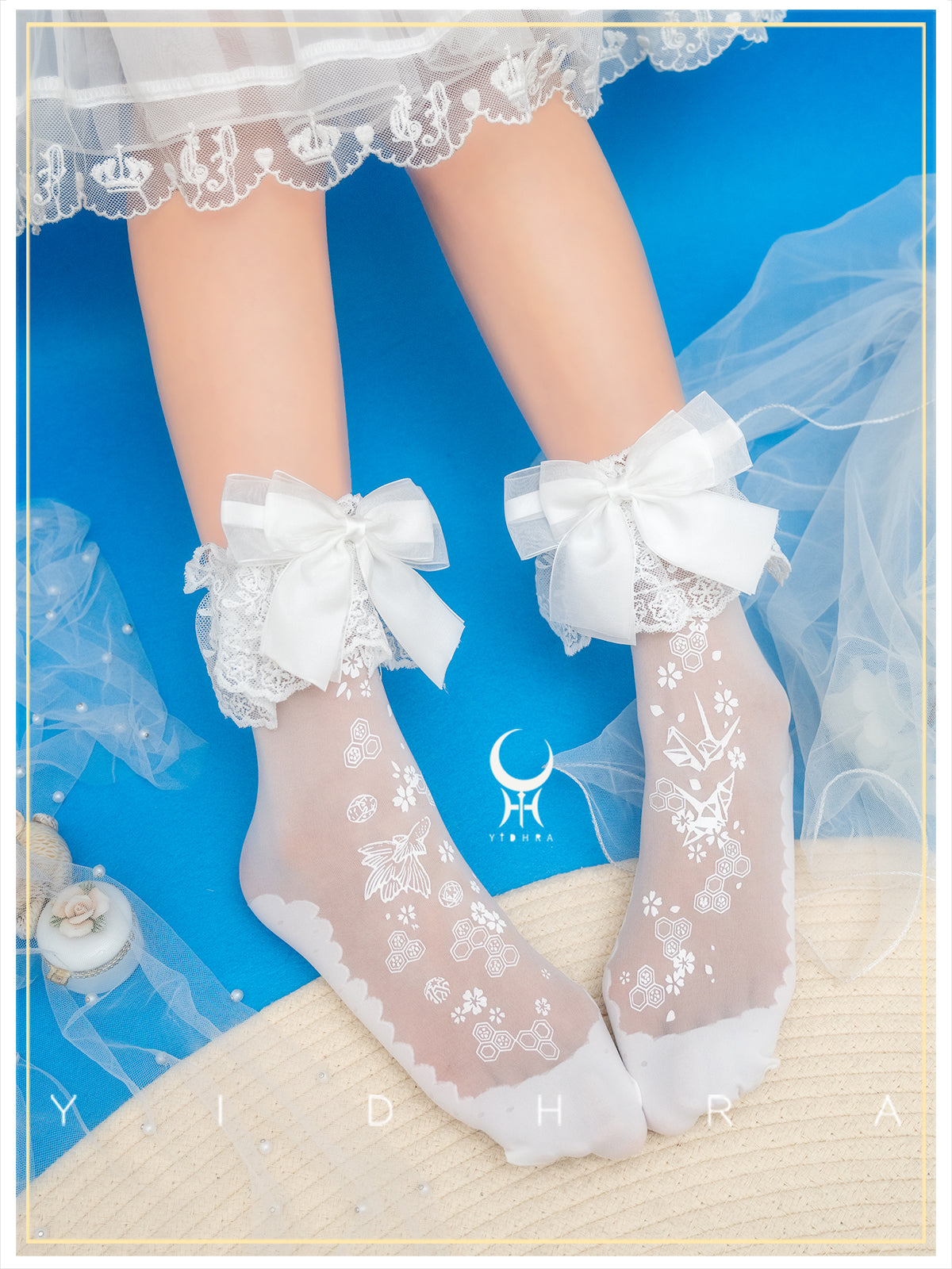 Yidhra - Origami Sakura - Lolita Short Socks with Detachable Ankle Bands White (with detachable ankle bands)