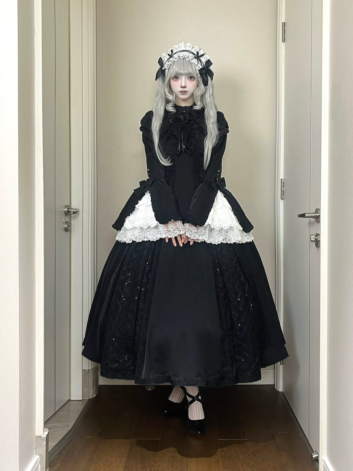 Silver Mist - Halloween Black Gothic Lolita OP Dress, Lace Hime Sleeves