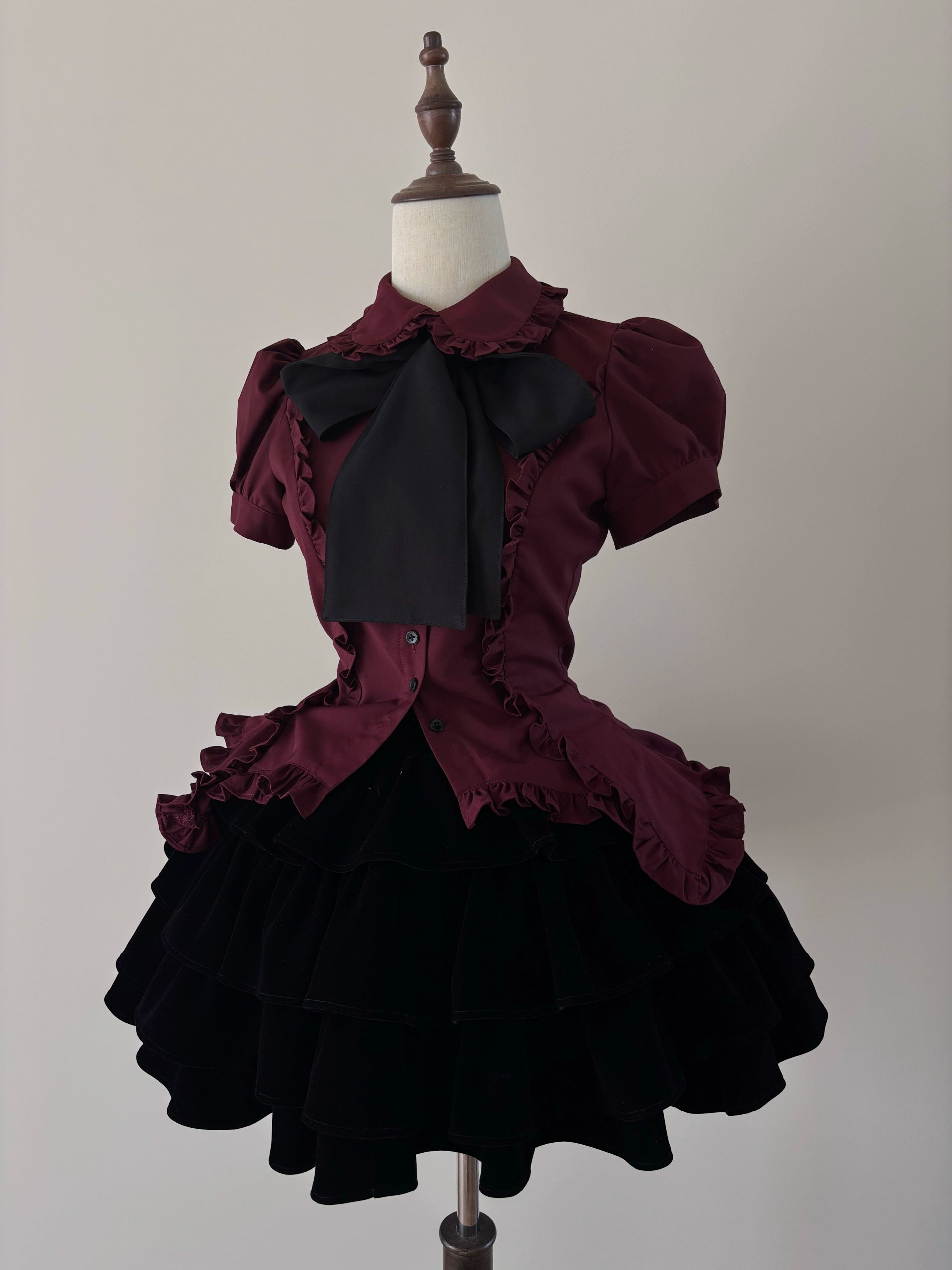 FlowerFairyDaily - Lilith - Gothic Lolita Short Sleeve Shirt, Detachable Tie Dark Red S