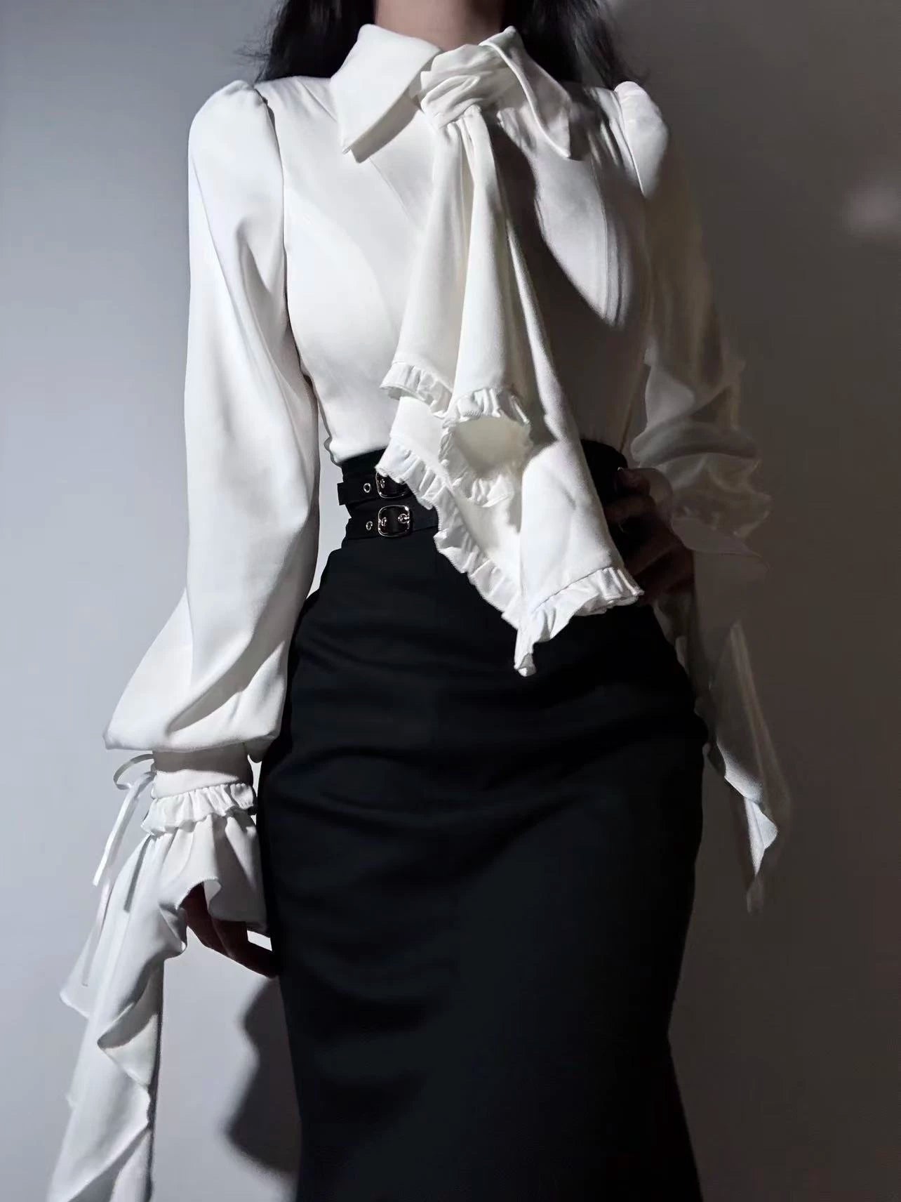 Moon Knight - Ouji Lolita Lantern Sleeve Blouse, Detachable Cuffs