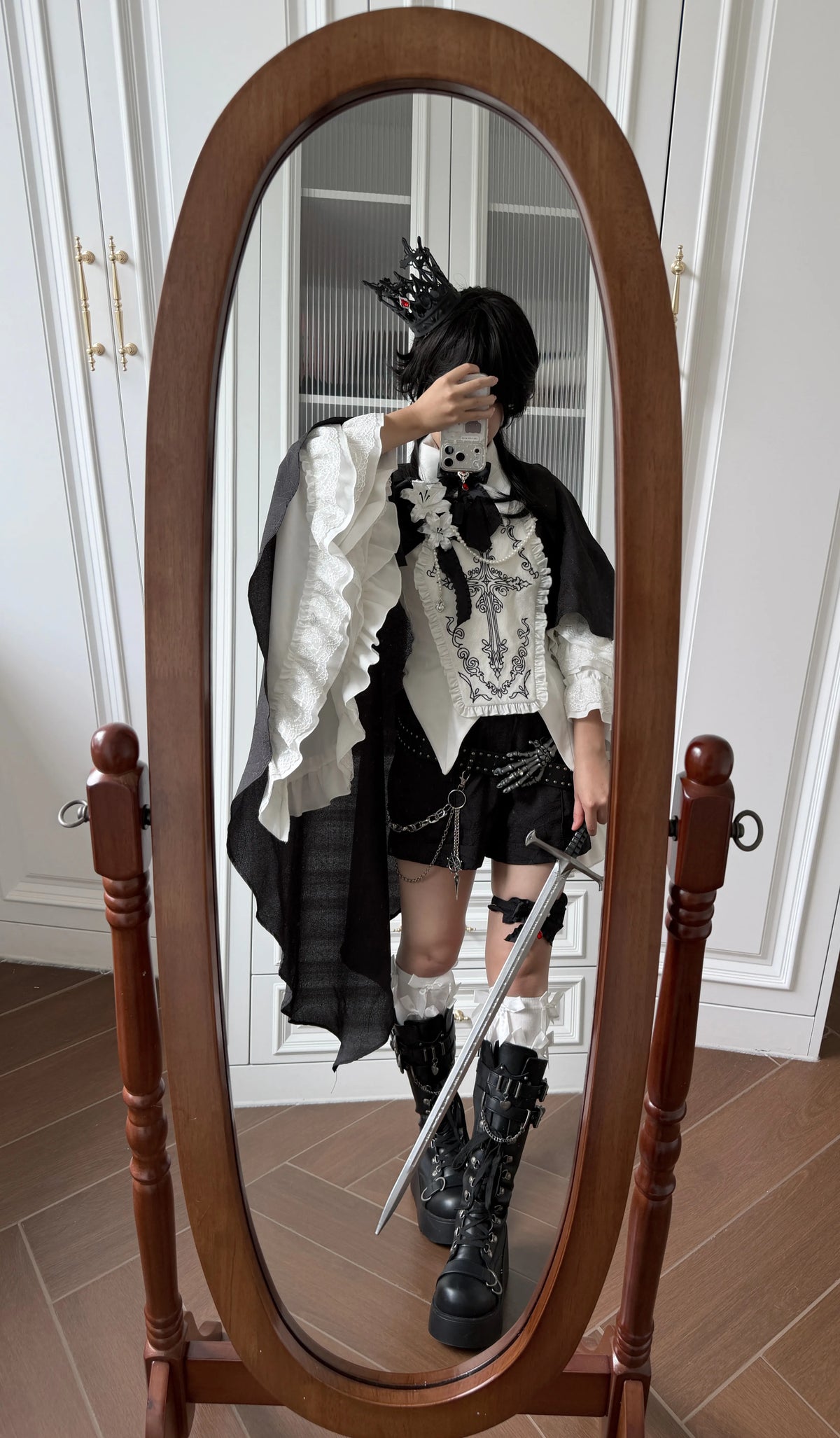 Sloth of Seven Deadly Sins - Ouji Lolita Hime Sleeve Blouse & Shorts Set, Cross Embroidery