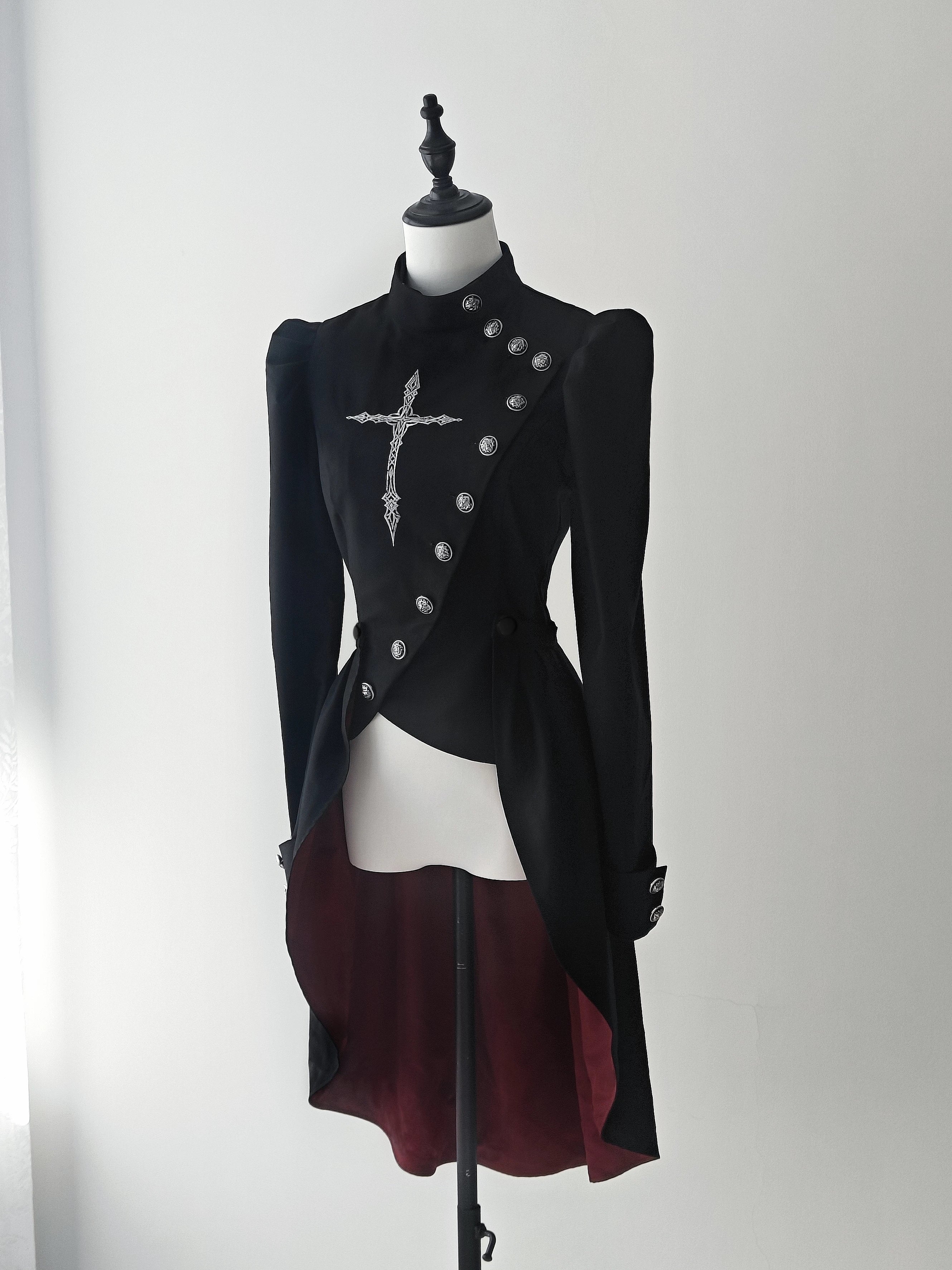 White Night Sonata - Ouji Lolita Embroidery Coat, Detachable Trailing Black Embroidered Coat + Red Trailing XS