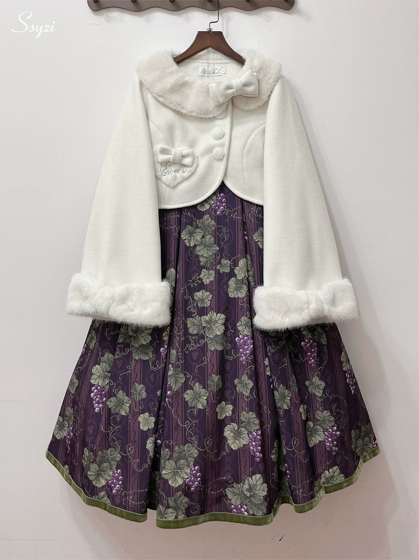 Rabbit Heart Knot - Sweet Lolita Winter Short Coat, Detachable Bunny-Ear Collar 45891:866866