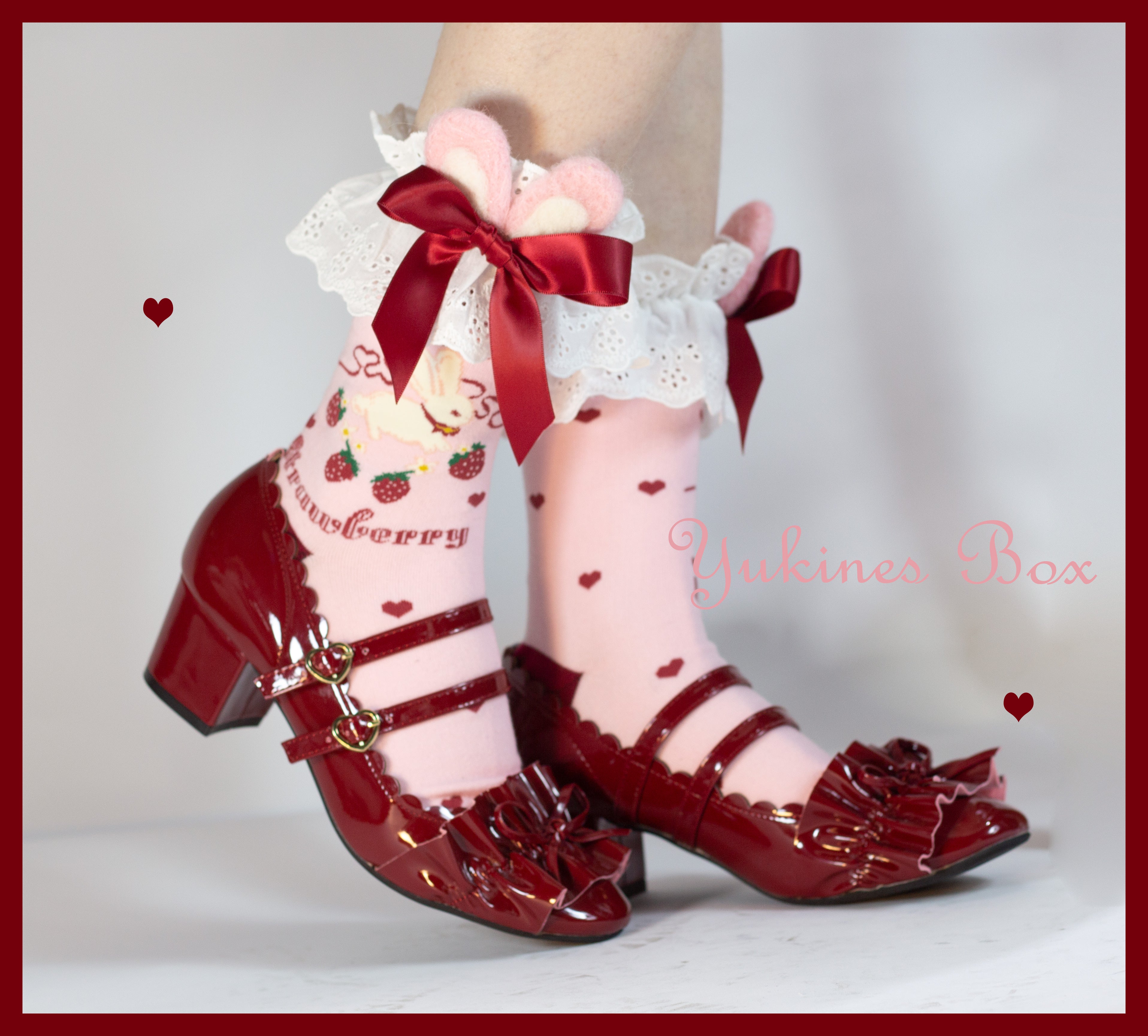 Yukines Box - Kawaii Lolita Strawberry Bunny Print Socks