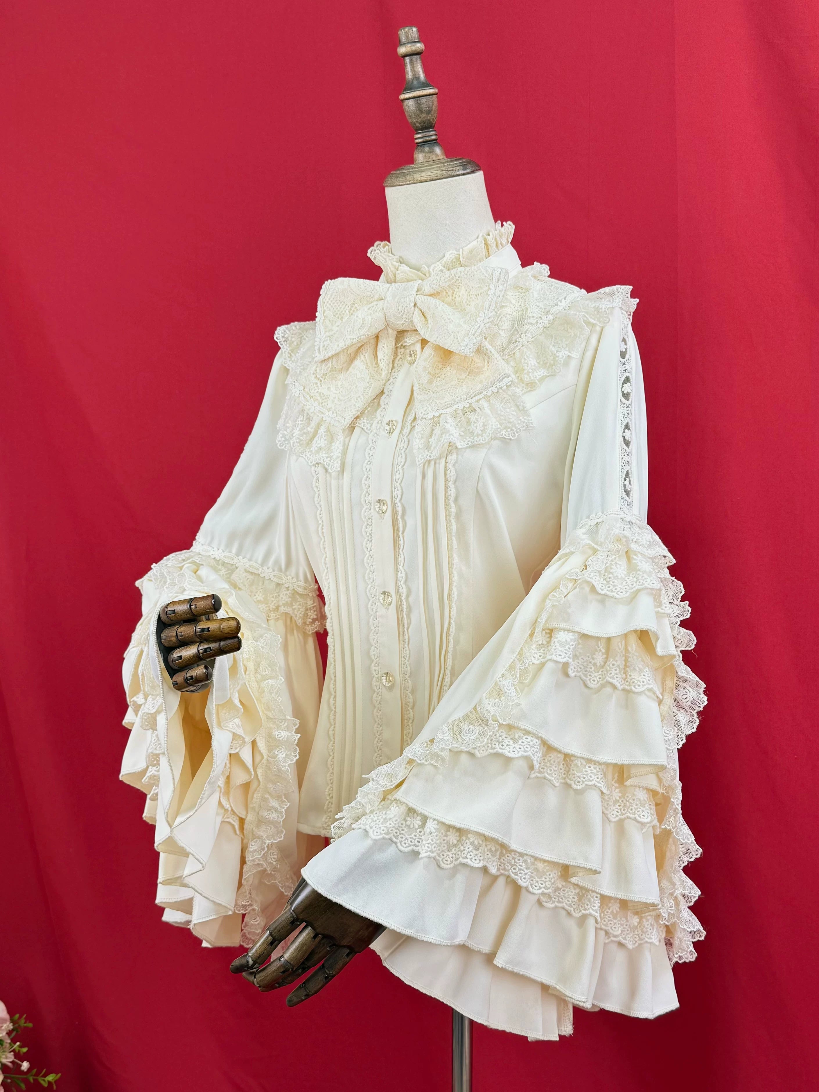 Snow Mochi - Classic Lolita Hime Sleeve Shirt, Lace Accent 44497:811300