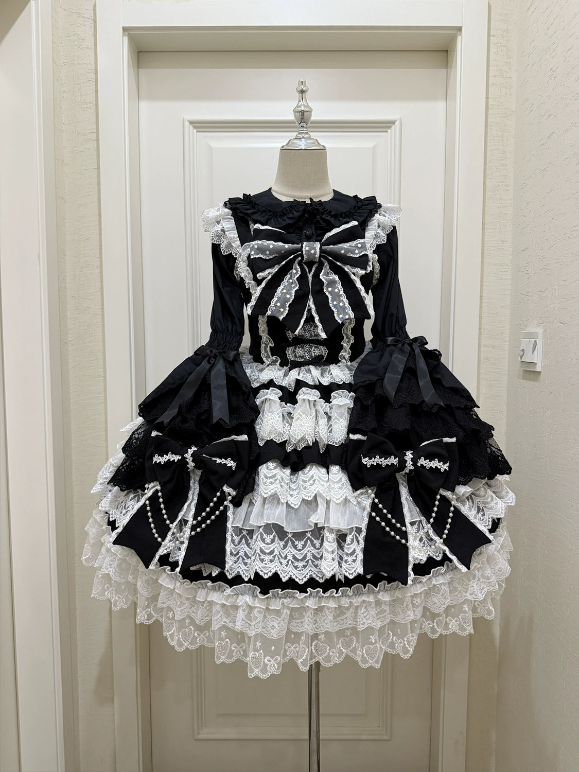 Hanguliang - Cross Heart Knot - Sweet Lolita JSK Suit Tiered Ruffles Dress with Lace Blouse Black JSK Only S