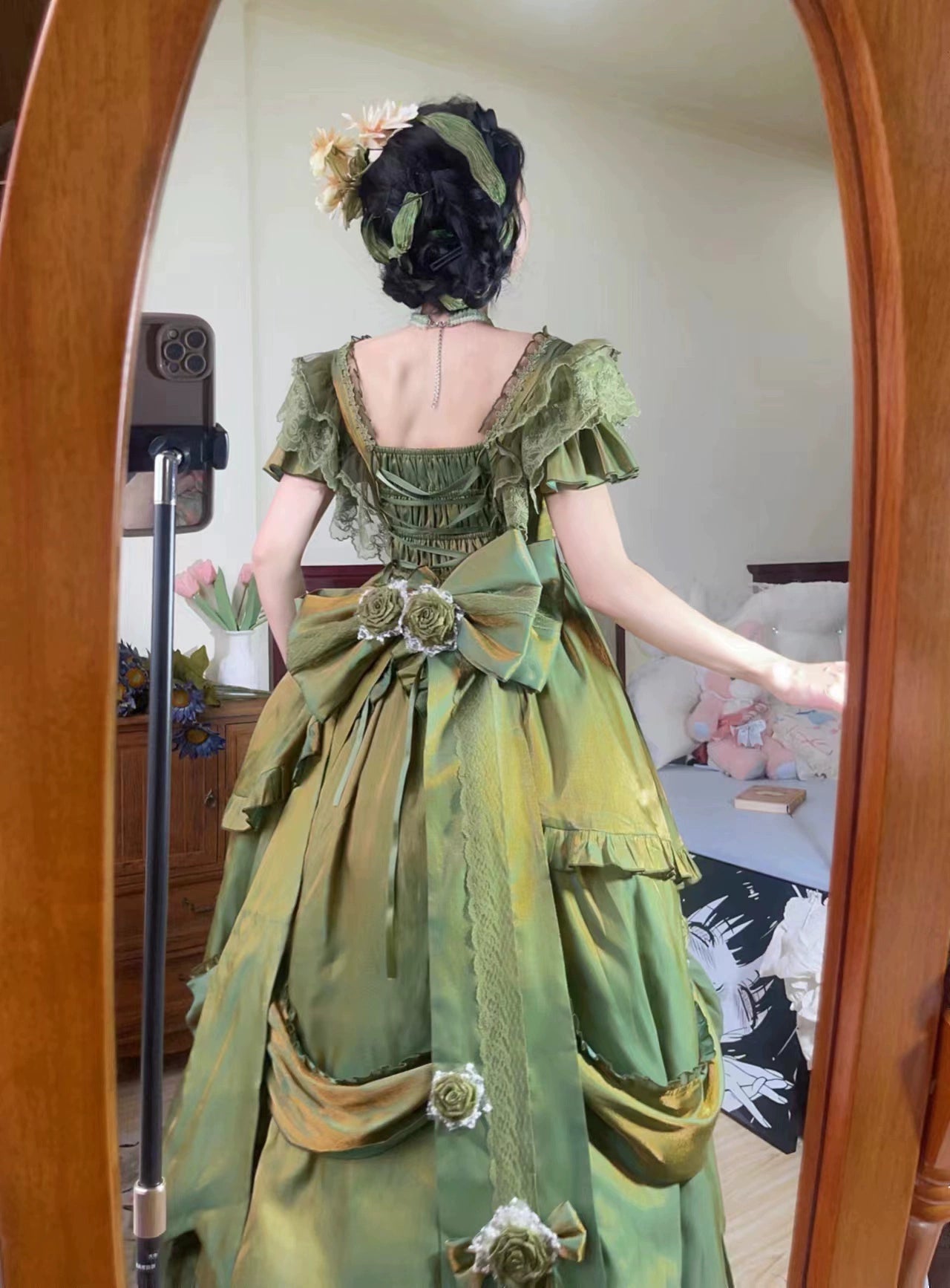 Meowing and fruity - Tana Manor - Classic Lolita Accessories Sleeves Trailing Shawls Oil painting green trailing One Size