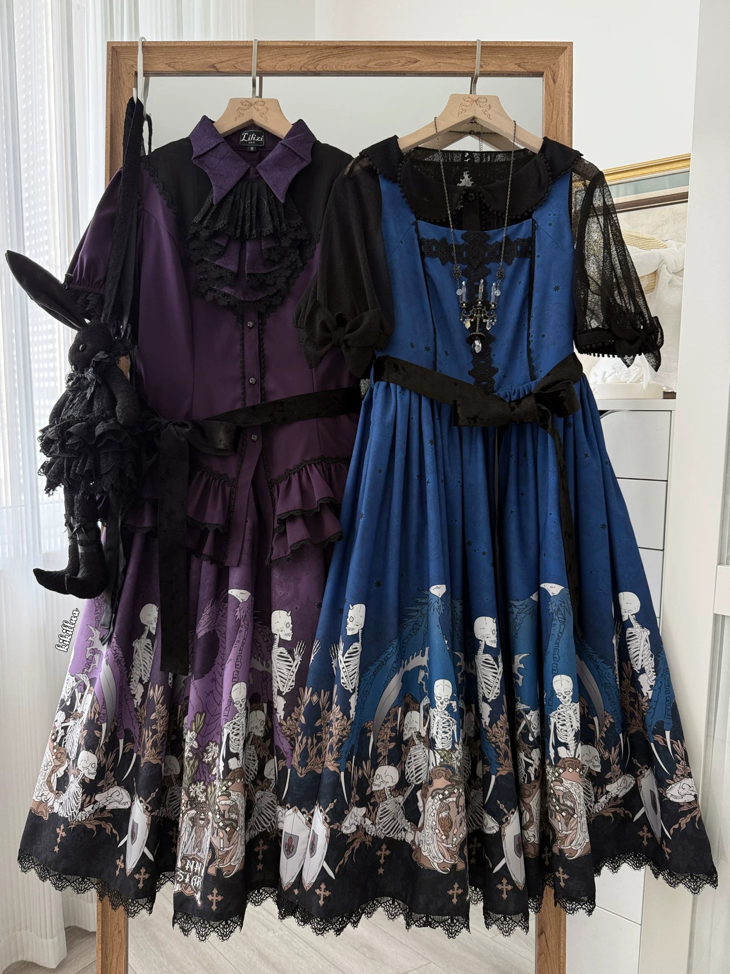 Dragon Bone Lily - Vintage Gothic Lolita Dragon & Skeleton Print JSK Dress