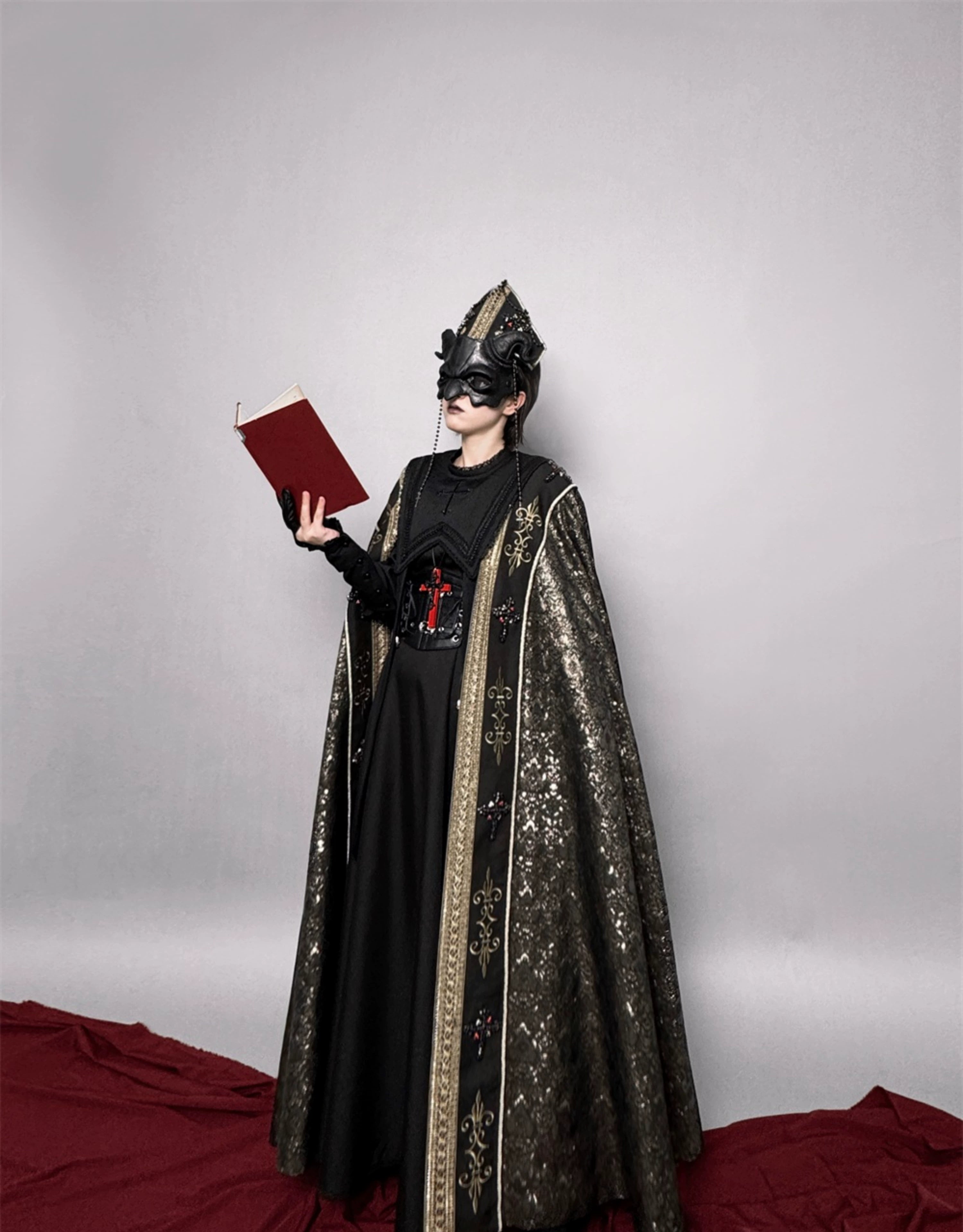 LeMiroir - Moonlit Prayer - Long Nun Lolita Bishop Cape, Cross Details 43661:782494