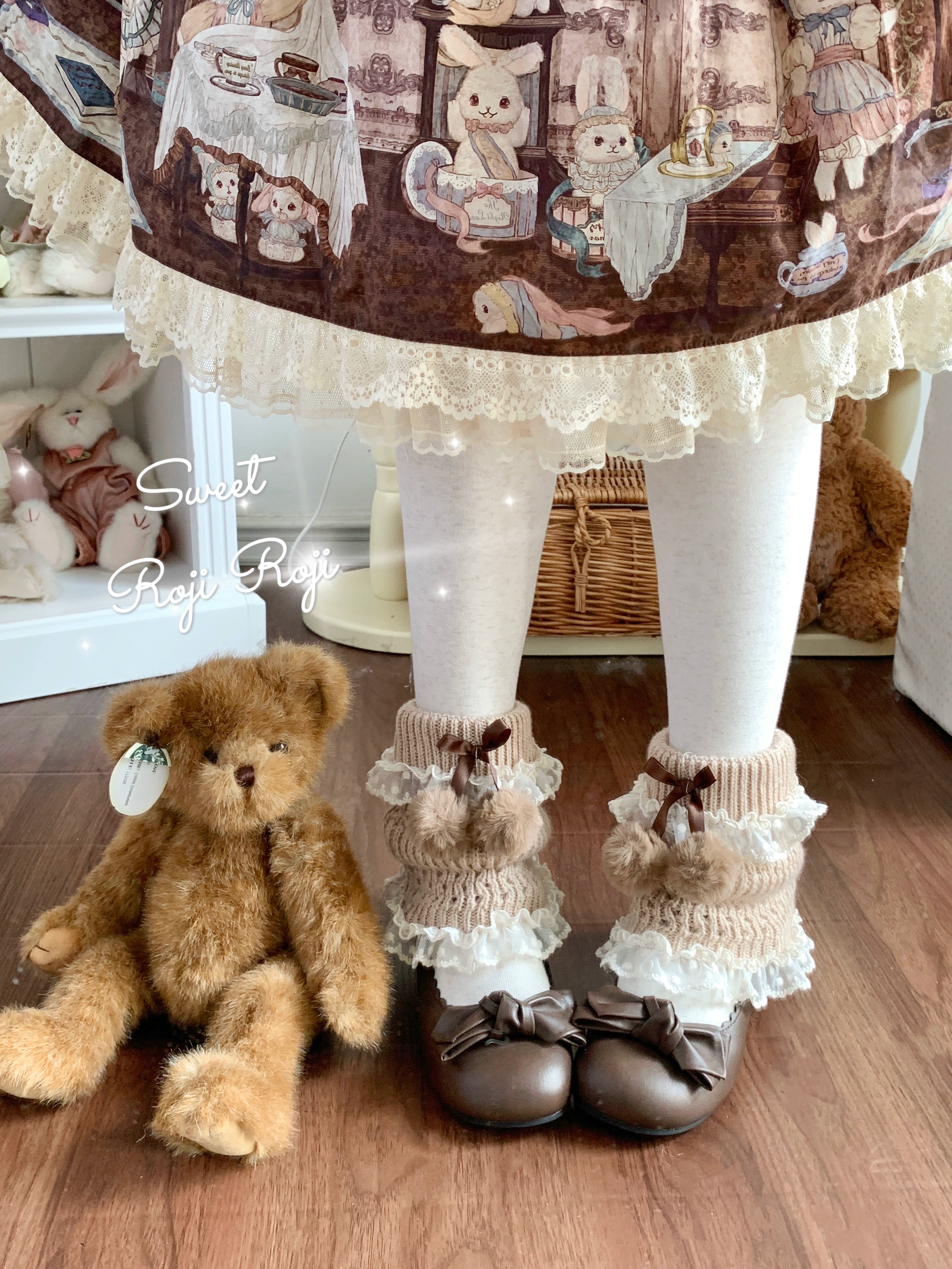 Roji Roji - Kawaii Lolita Wool Leg Warmers, Pom-Pom Accented Bow 43999:791742