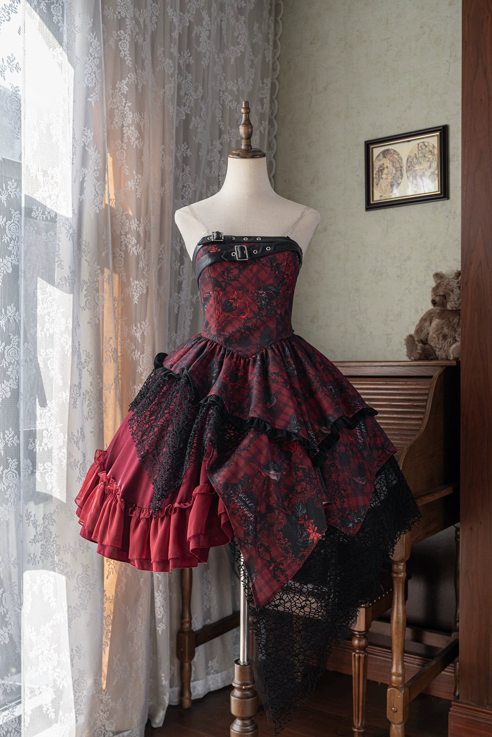 YingLuoFu - Bleeding Strawberry - Gothic Lolita JSK Dress With Jacket/Rib Chain Accessory JSK Only S