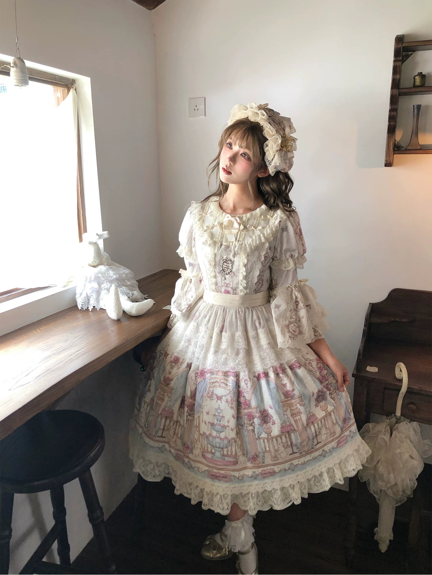 Wandering Rabbit's Palace - Doll-like Classic Lolita Palace Print OP Dress with Lace