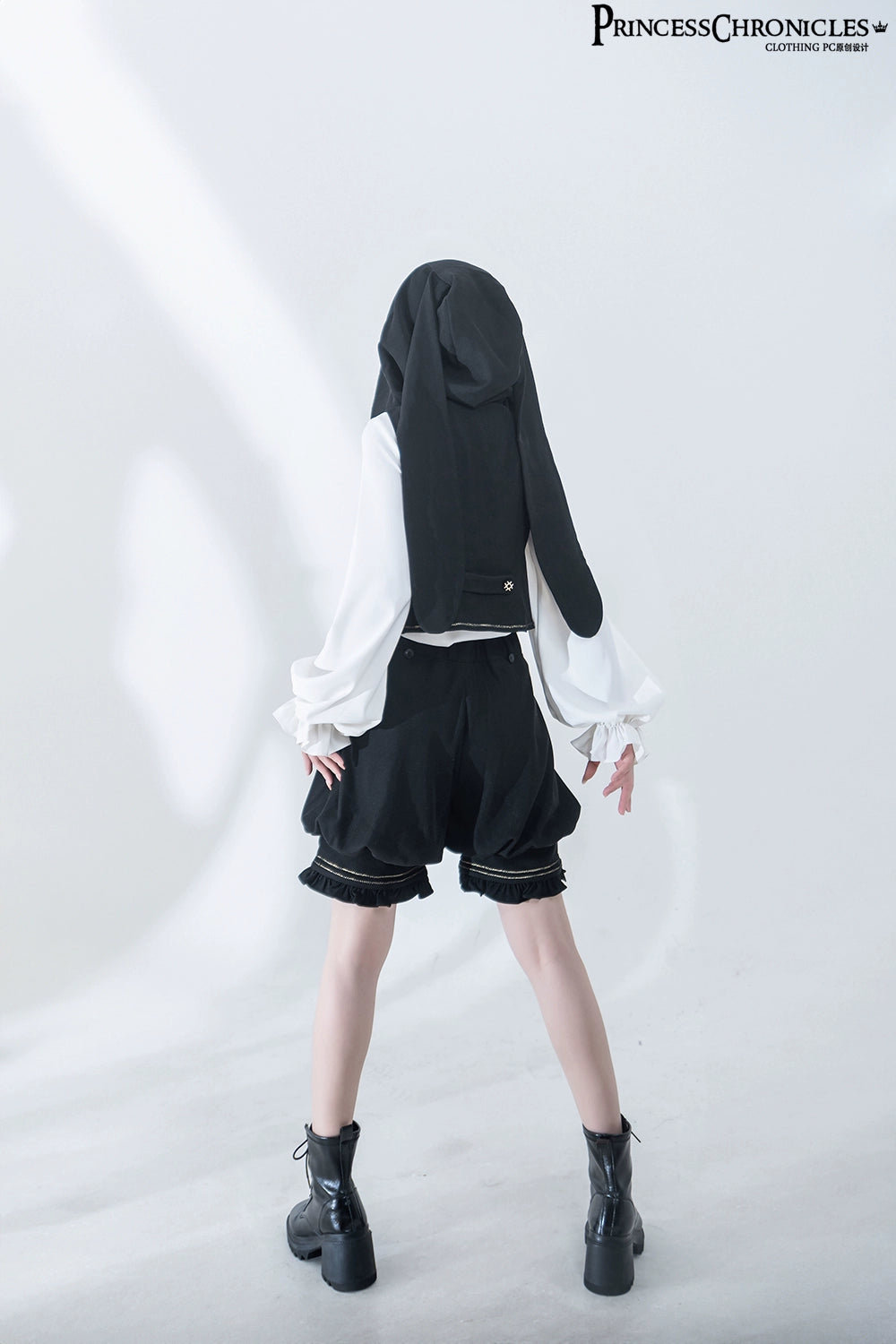 Princess Chronicles - Desperate Bunny - Ouji Lolita Vest Shorts Set