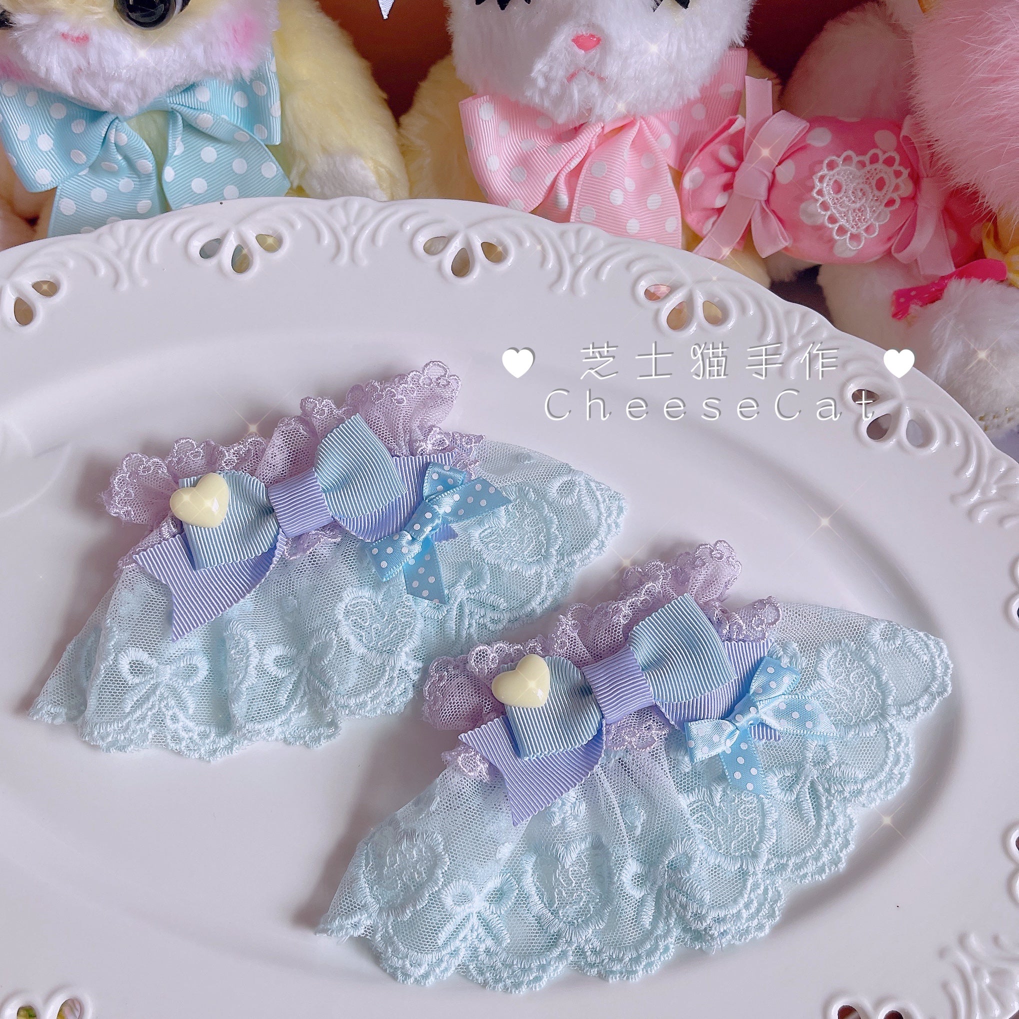 Cheese Cat - Sweet and Happy Flower Limited Lolita Cuff blue-purple cuffs (1 pair)