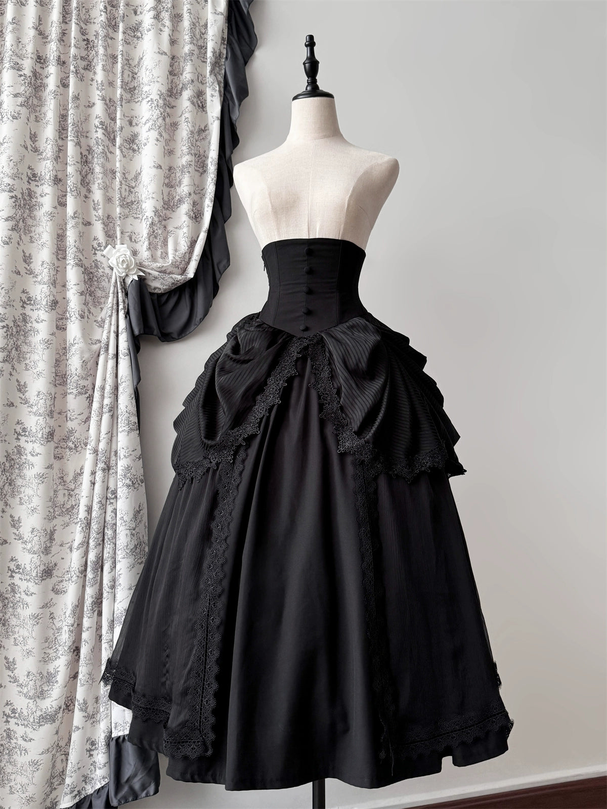 Muppet Mind Ben - Dreaming - Gothic Lolita Skirt Fishbone Long Skirt Ruffled Hem (L M S XL XS) 36858:608356