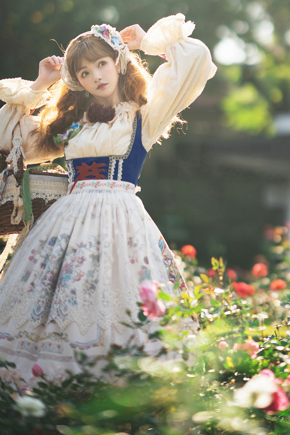 Miss Point - Rich Hymn - Lolita Bavarian Countryside Lace Embroidery Apron