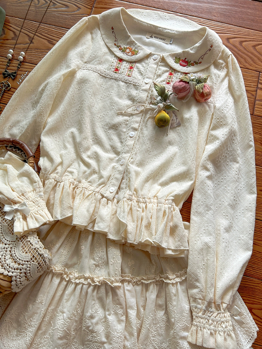 Miss Point~Fat Fox in the Forest~Sweet Lolita Shirt Embroidered Collar Customized Blouse 37104:551342