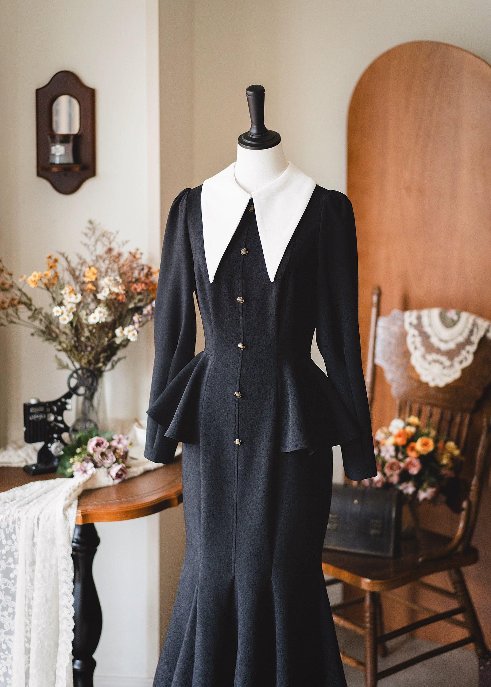 Forest Wardrobe - Breezy Forest - Classic Lolita Mermaid Dress Elegant Retro Dress Black (without lining) S Pre-order