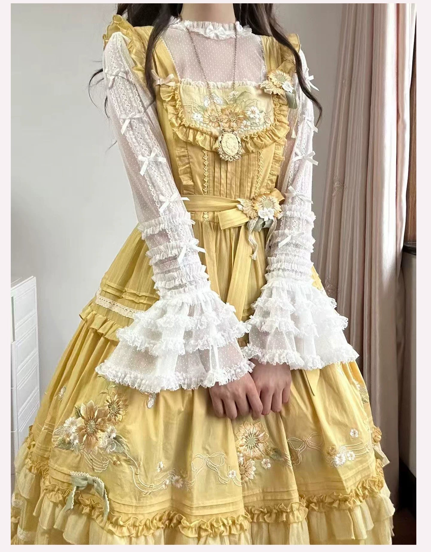 Vernal Feast - Polka Dot Lolita Blouse, Ruffled False Collar