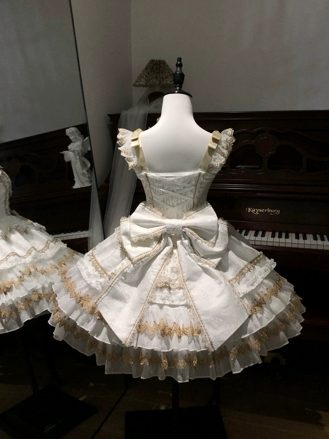 Hanguliang - Gilded Memories - Princess Lolita Jumper Dress, Tiered Ruffles White Bow Trailing Only (one size / choose M) S