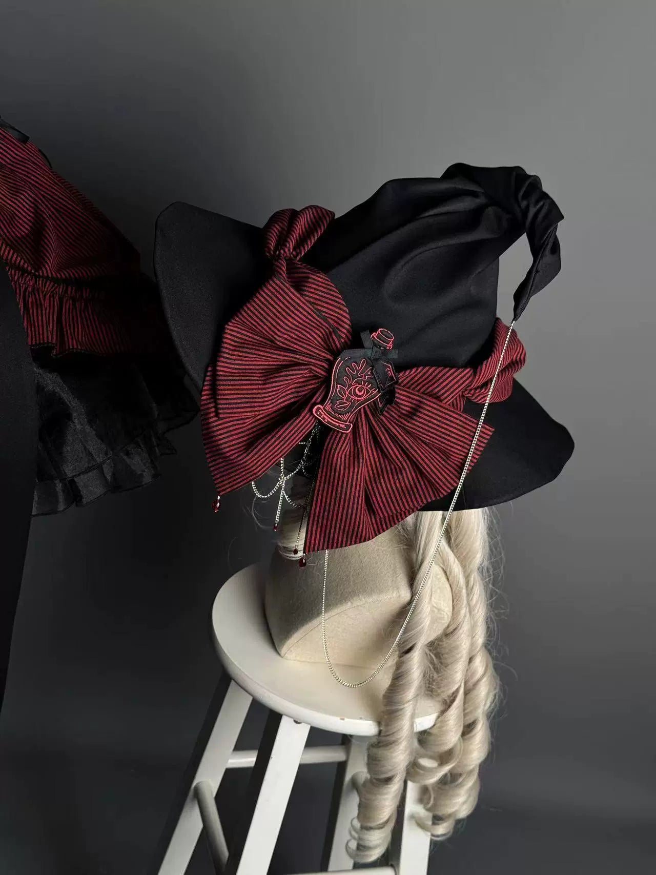Alice Girl - Lolita Potion - Gothic Lolita Witch Hat and Striped Side Clips Burgundy hat only