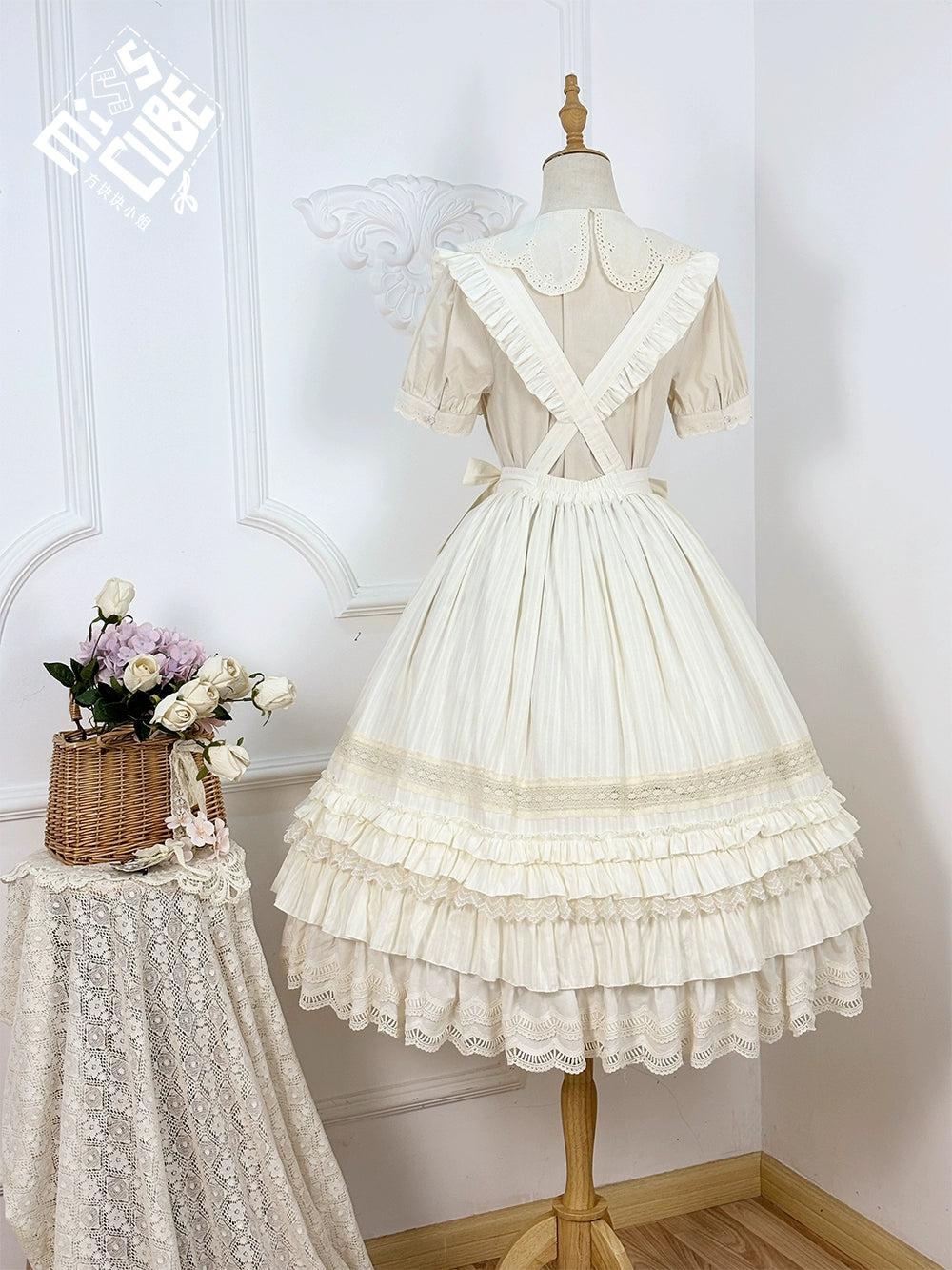Miss Cube - Cool Sheep Whisper - Kawaii Retro Lolita SK with Detachable Suspenders