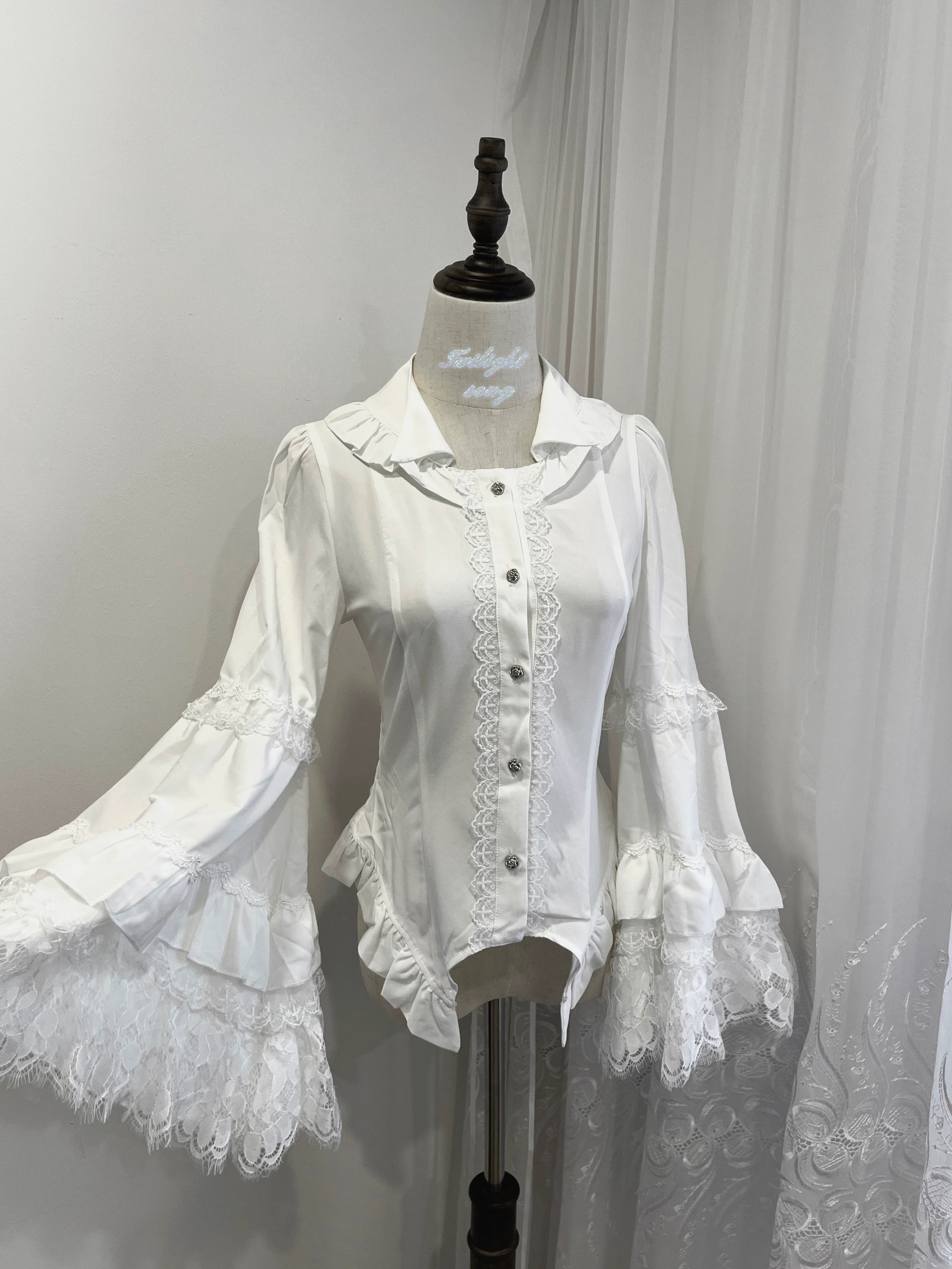Gothic Lolita Hime Sleeve Blouse with Small Lapel (L M S XL) 45885:866344